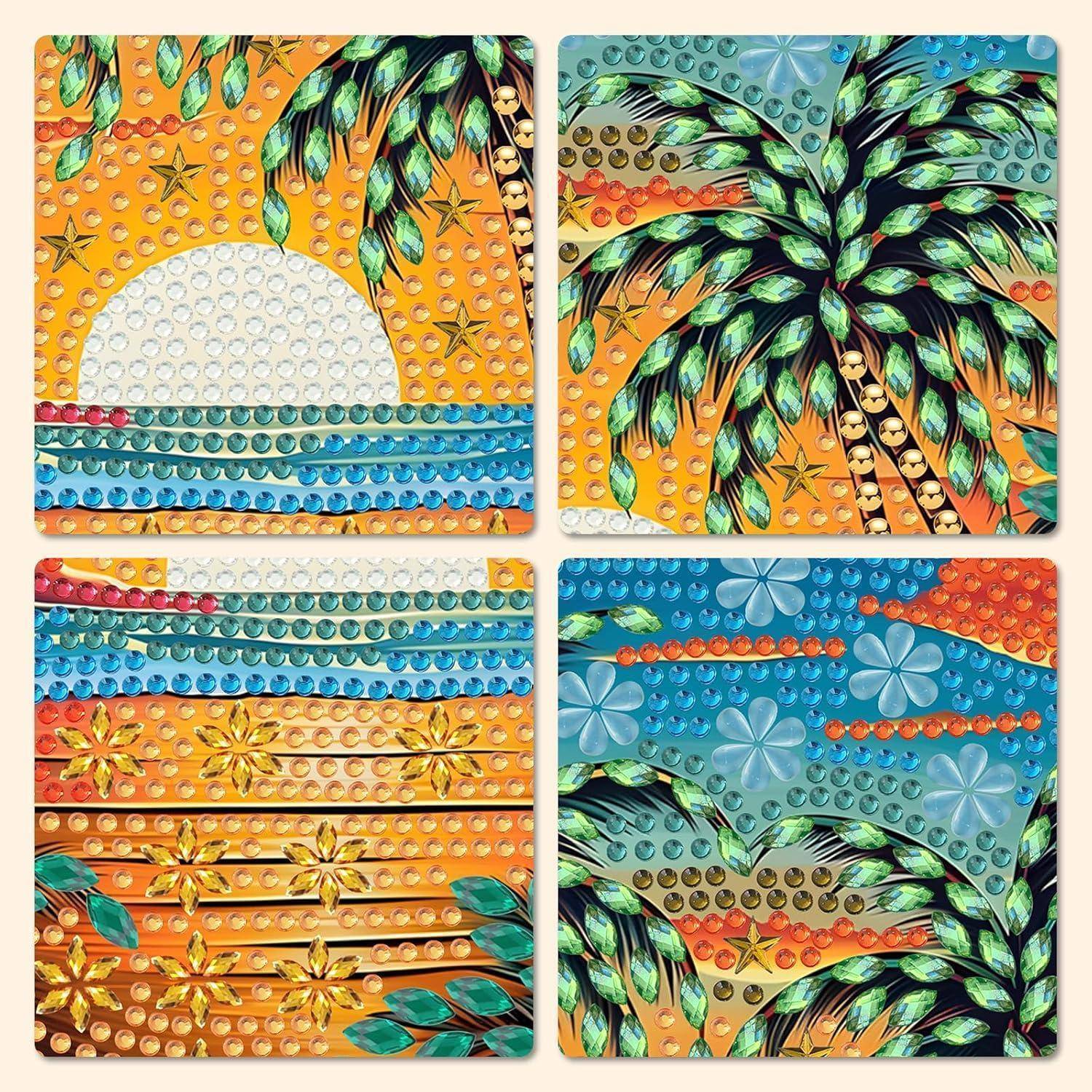 Vier farbenfrohe Diamantmalerei-Paneele zeigen tropische Strandszenen mit Palmen, Sonne, Meereswellen und Blumen.
