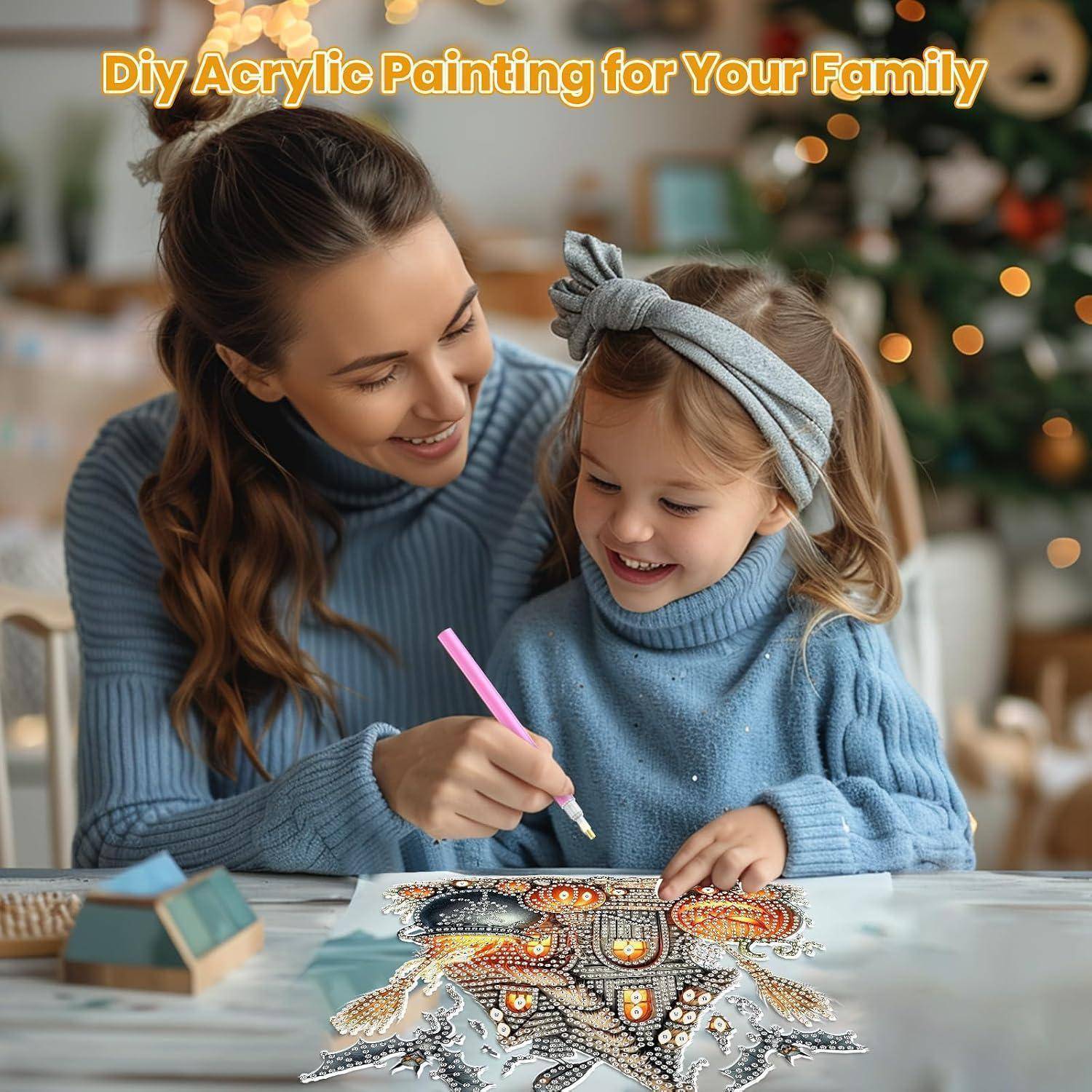 Mutter und kleine Tochter malen zusammen ein dekoratives Acrylhandwerk an einem Tisch an, mit dem Titel „DIY-Acrylmalerei für Ihre Familie