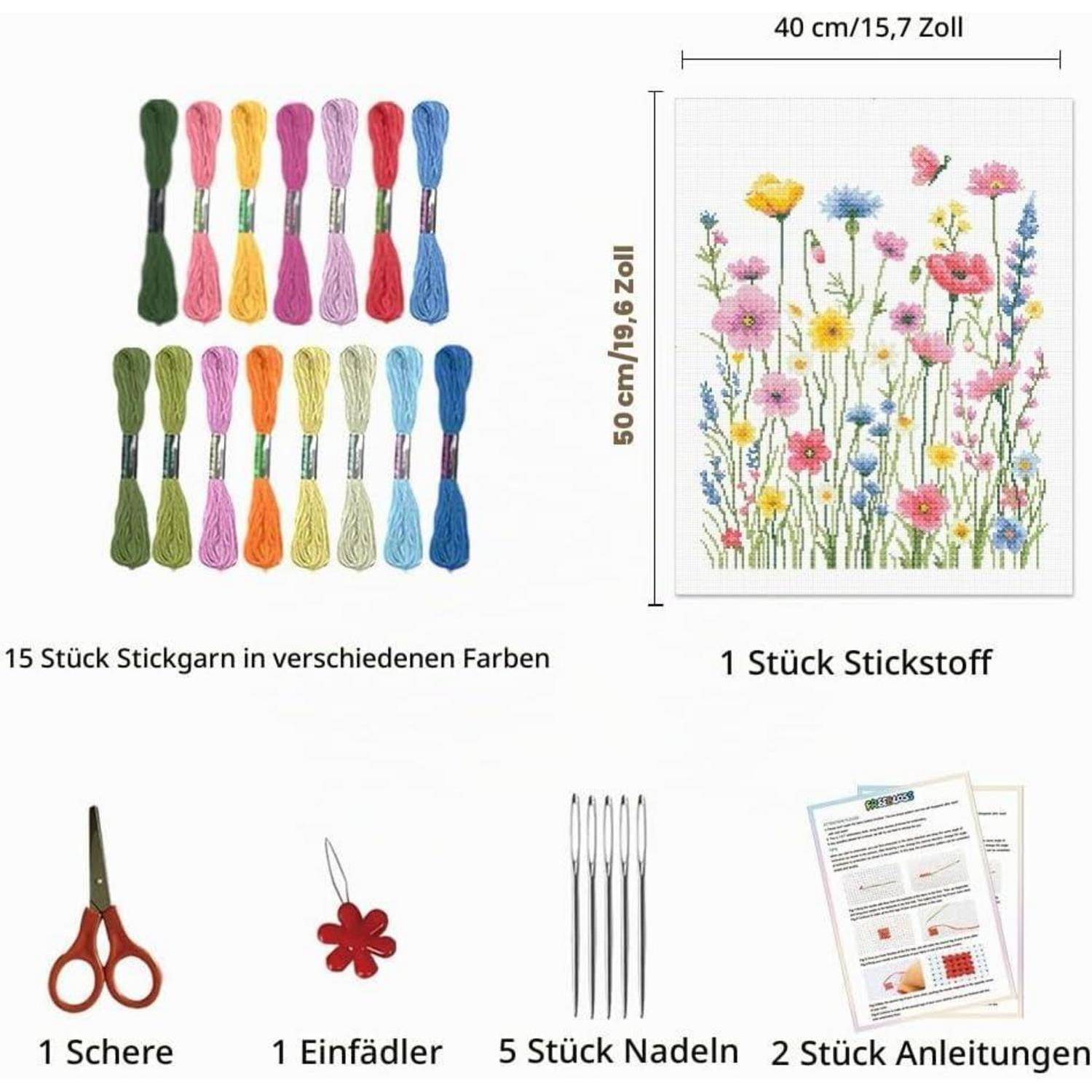 Inhaltsverzeichnis des Stickerei-Sets: 15 Stränge mehrfarbigen Garn, ein floraler Stoff von 40 x 50 cm, eine Schere, eine Fadeneinfädler, fünf Nadeln und zwei Anleiteblätter.