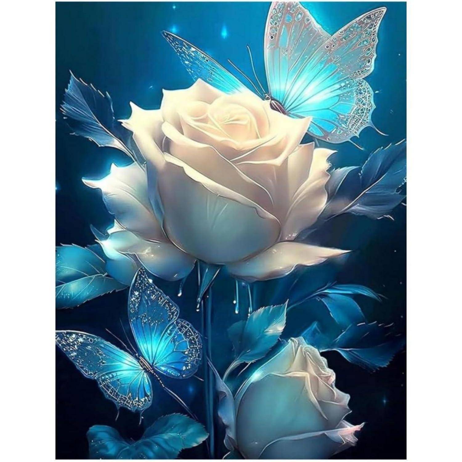 Zwei leuchtend weiße Rosen mit blauen Schmetterlingen auf dunklem Hintergrund, eine verträumte Blumenillustration.