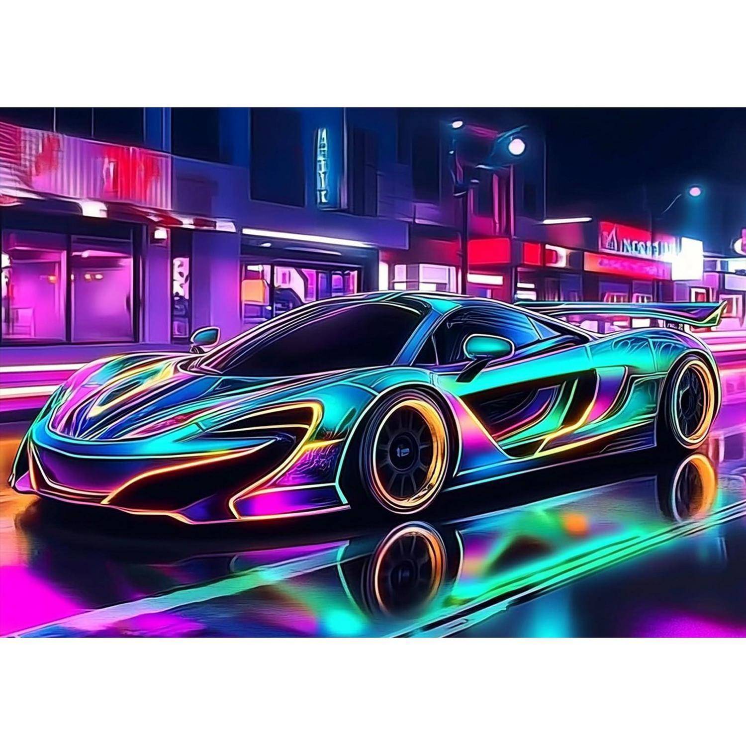 Ein neonfarbendes Sportauto mit leuchtenden Regenbogenakzenten ist in der Nacht auf einer nassen Stadtstraße geparkt und spiegelt helle Lichter und Ladenfront wider.