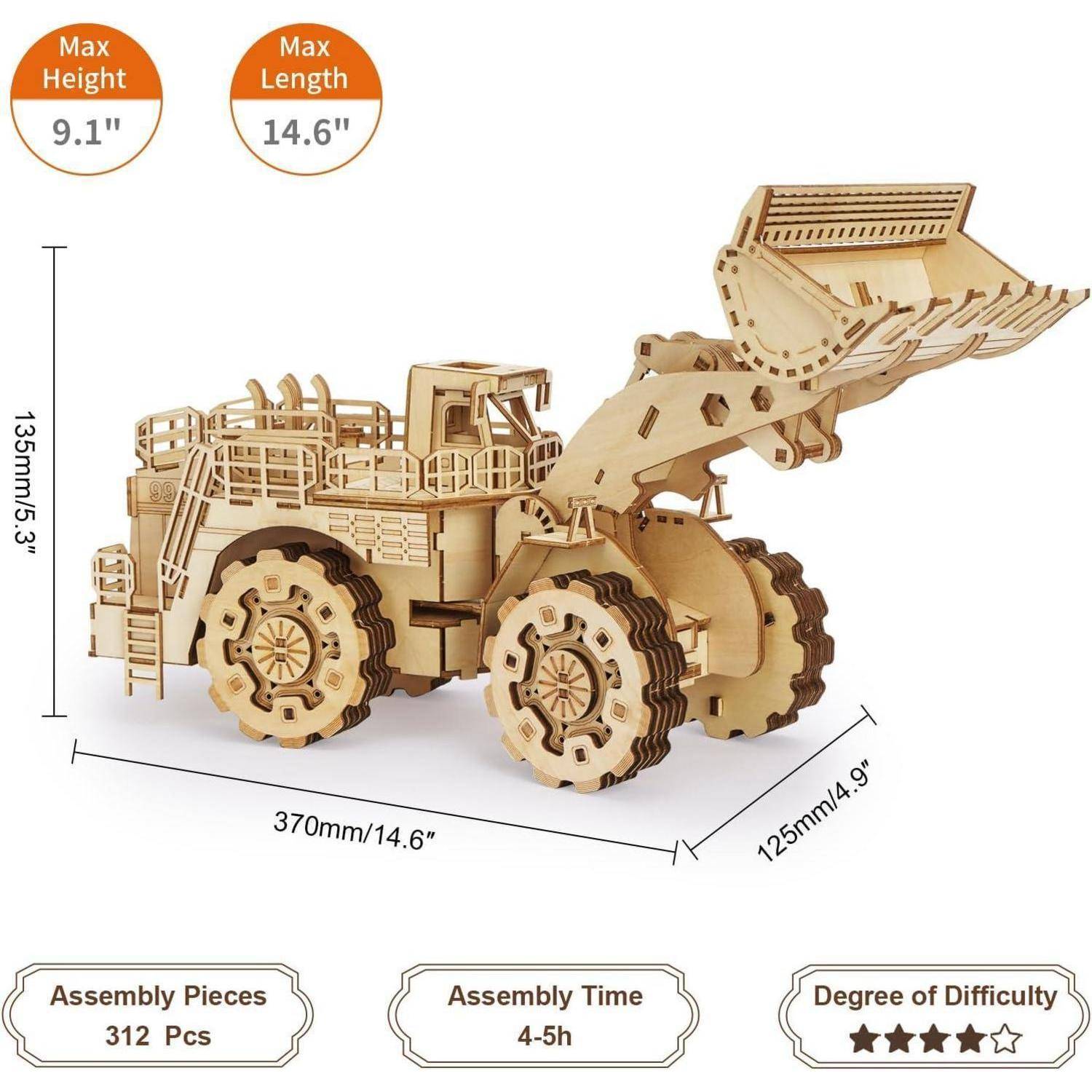 Holzmodellbausatz für mechanische Baggermaschine mit angehobener Schaufel; gekennzeichnet mit maximaler Höhe 9,1 cm, maximale Länge 14,6 cm, Größe 14,6 x 4,9 x 5,3 cm, 312 Teile, 4-5 Stunden Zusammenbau, Schwierigkeitsgrad 4/5 Sterne.
