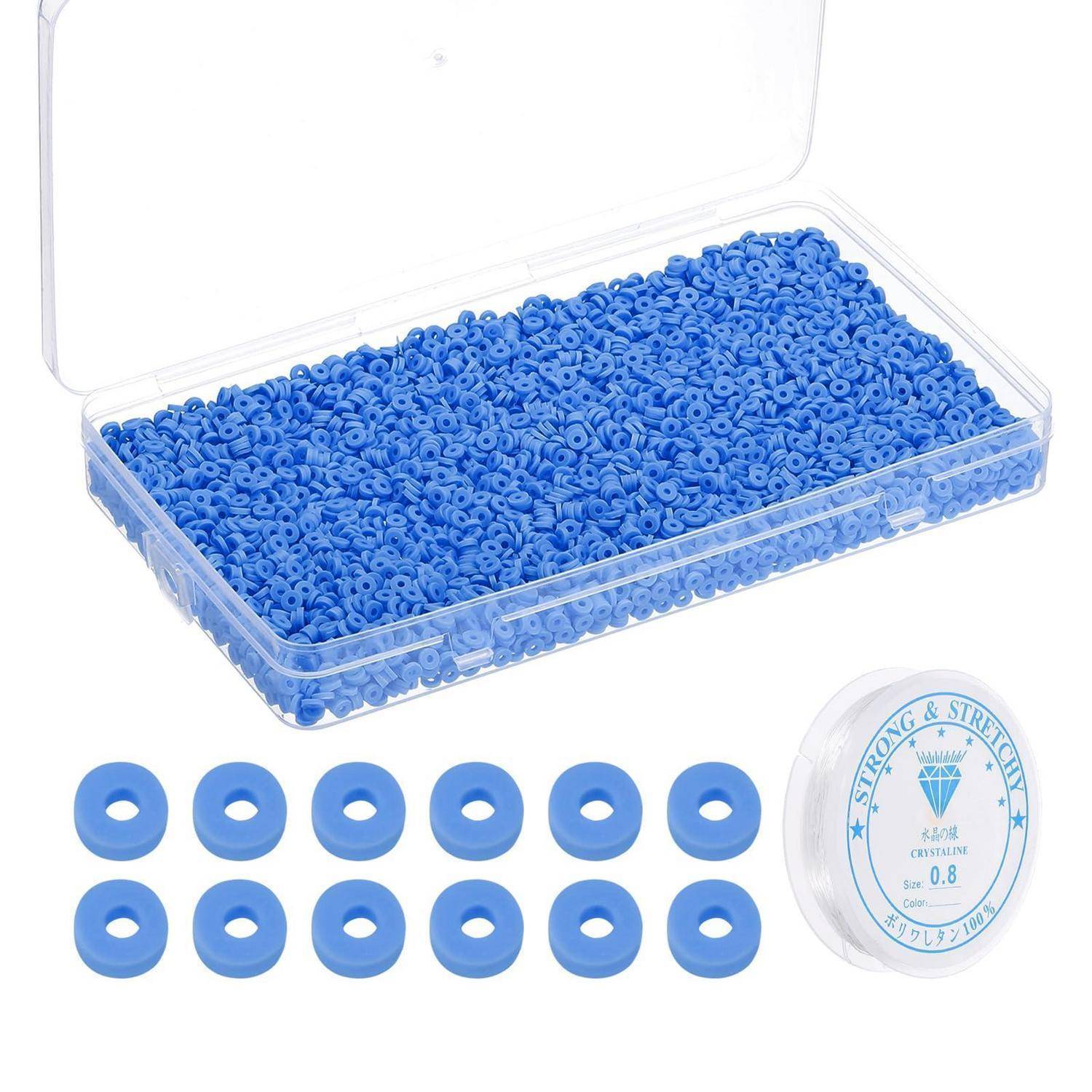 Durchsichtige Kunststoffbox gefüllt mit blauen Gummiringen aus 0,8 mm, mit einigen Ringen, die unten gezeigt sind, und einer beschrifteten Spule auf der rechten Seite.