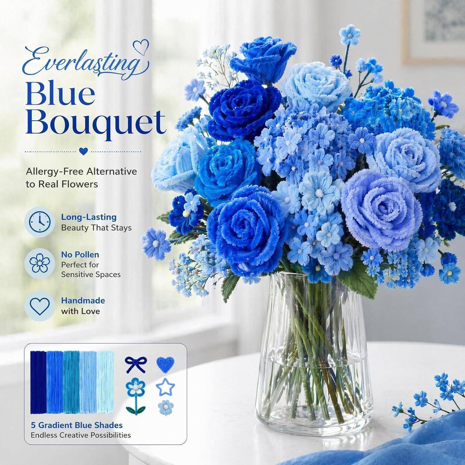 Blauer künstlicher Blumenstrauß in einer Glasvase mit Text, der einen „Ewigen blauen Blumenstrauß