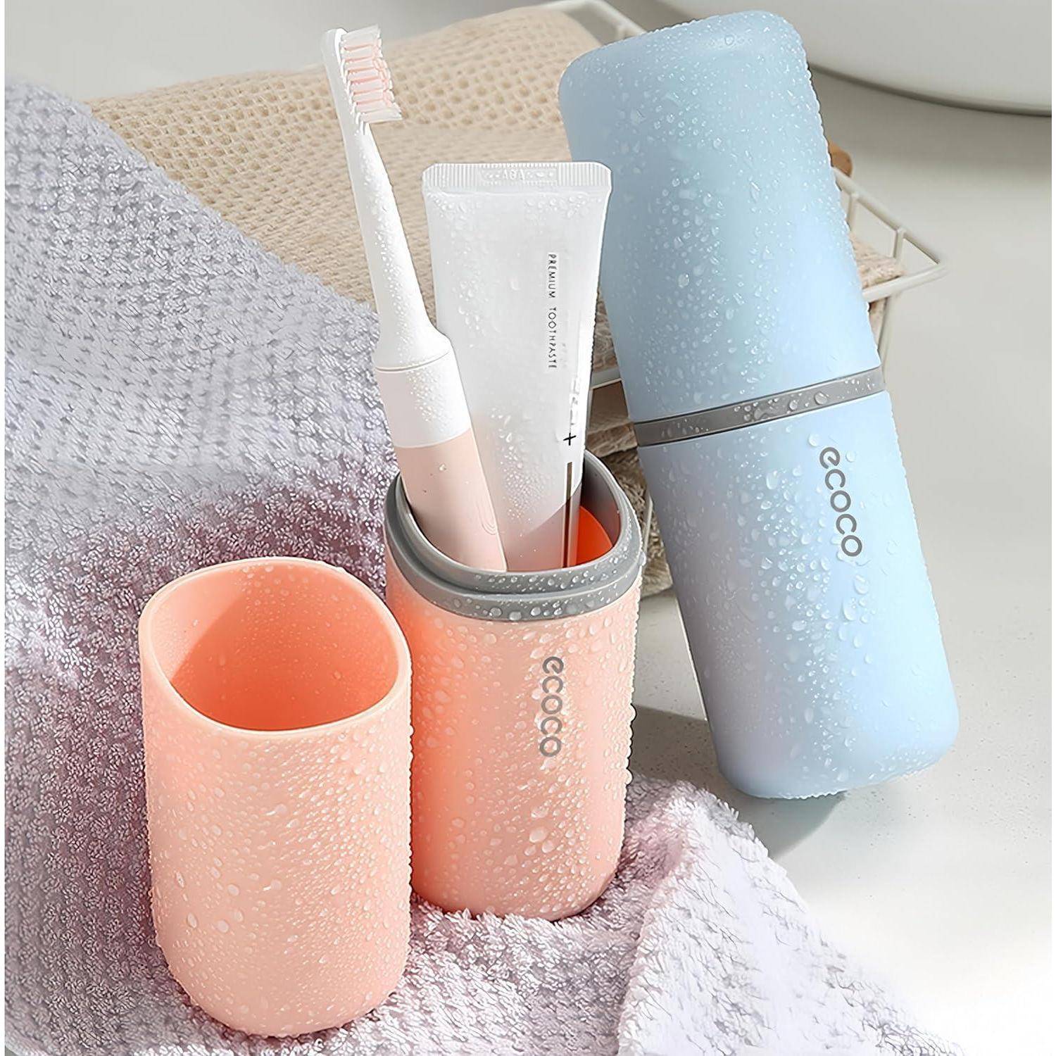 Pastellfarbenes Badezimmer-Zubehörset mit Zahnbürste, Zahnpasta und Bechern in Rosa, Grau und Blau, Marke „cococo