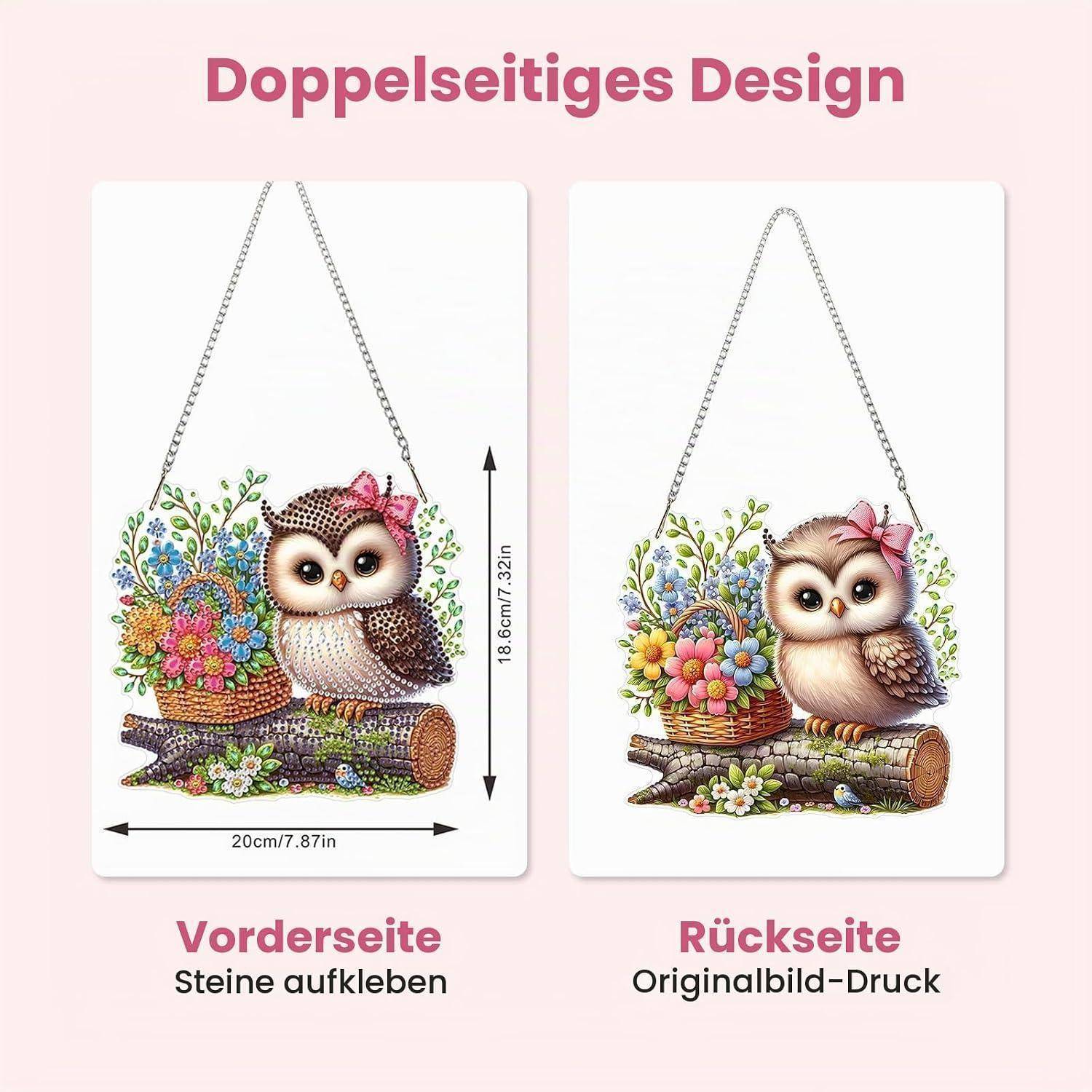 Produktbild mit einer beidseitigen Eulen-Wanddekoration: Die Vorderseite hat Platz für aufgeklebte Steine, die Rückseite zeigt das ursprüngliche bedruckte Eulen- und Blumenmotiv; Größe 20 cm x 18,6 cm.