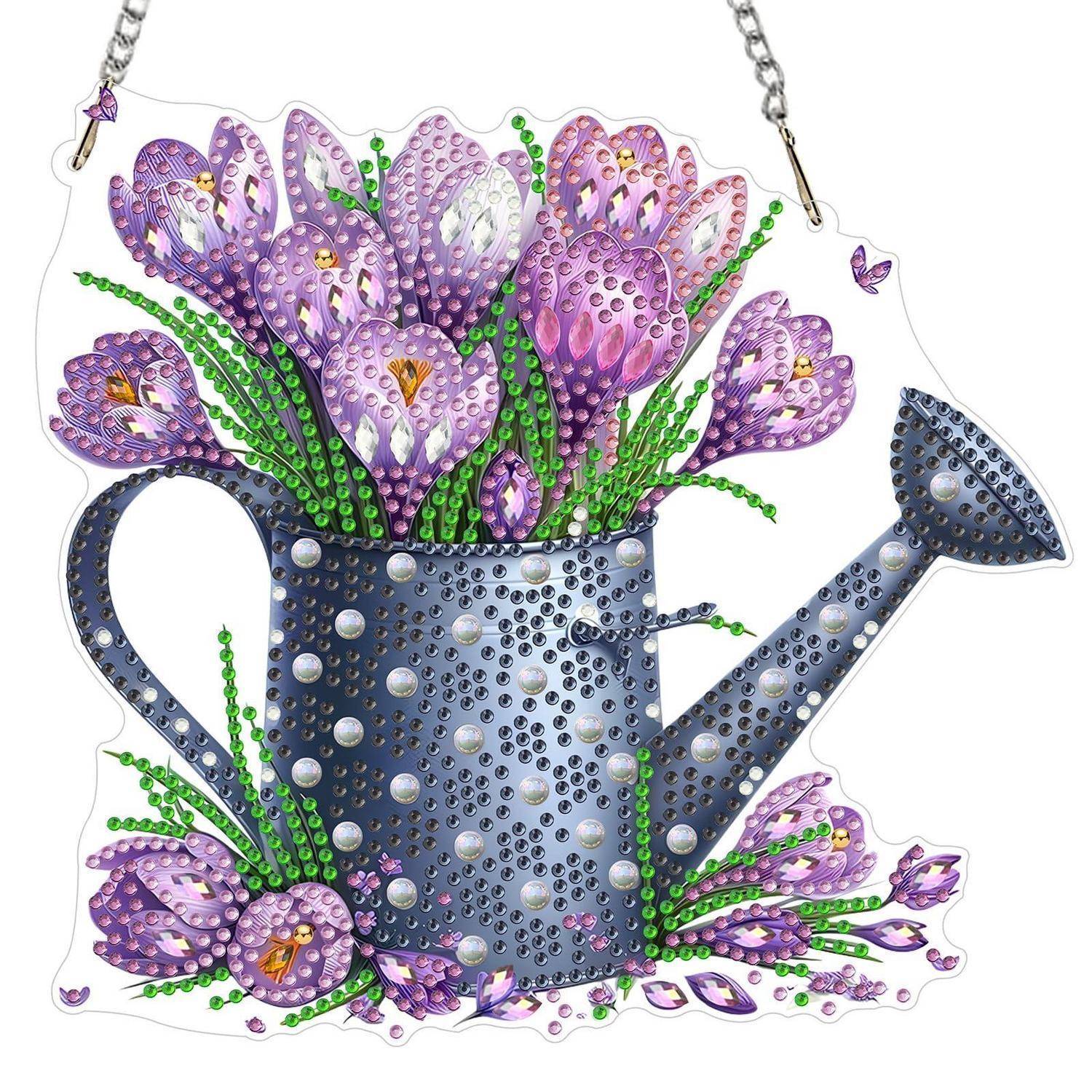 Dekorative Illustration einer blauen Gießkanne, die überlädt mit violetten Blumen und grünen Stielen, dargestellt als hängendes Ornament oder Aufkleber.