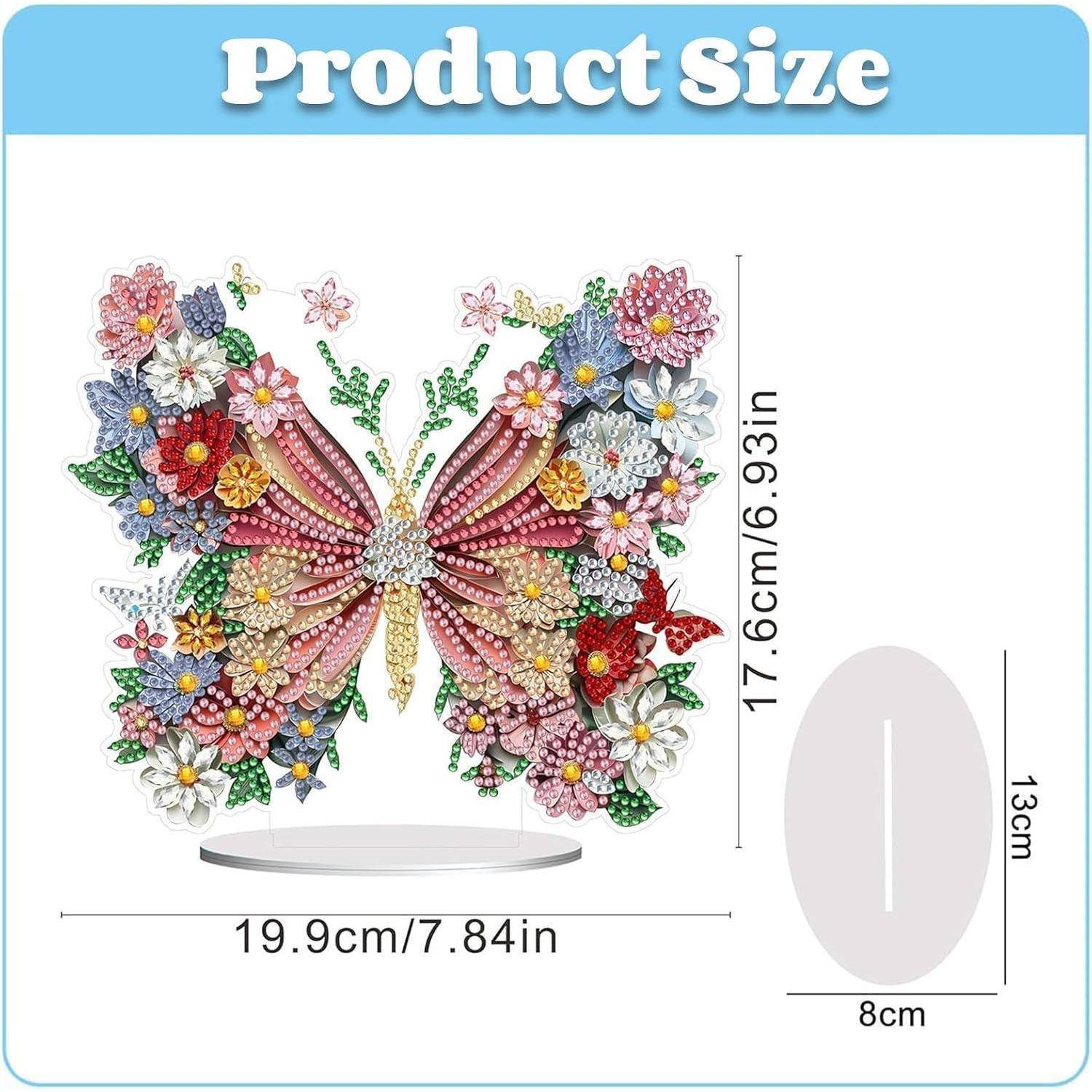 Produktgrößendiagramm zeigt eine Schmetterlingswanddekoration mit Juwelen, 19,9 cm breit und 17,6 cm hoch, mit einer ovalen Basis 13 cm hoch und 8 cm breit.