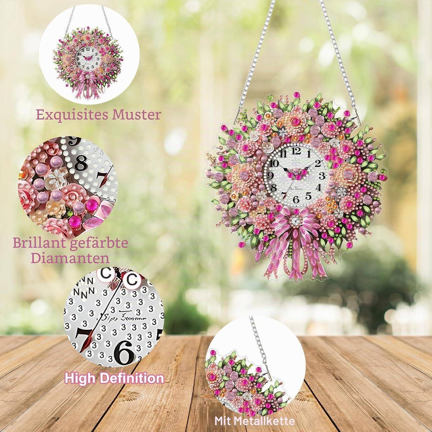 Dekorative Blumenschmuck-Wanduhr, die an einer Kette hängt, mit deutschen Beschriftungen, die "Exquisites Muster"", ""Brillant gefärbte Diamanten"", ""High Definition"" und ""Mit Metallkette"" hervorheben.