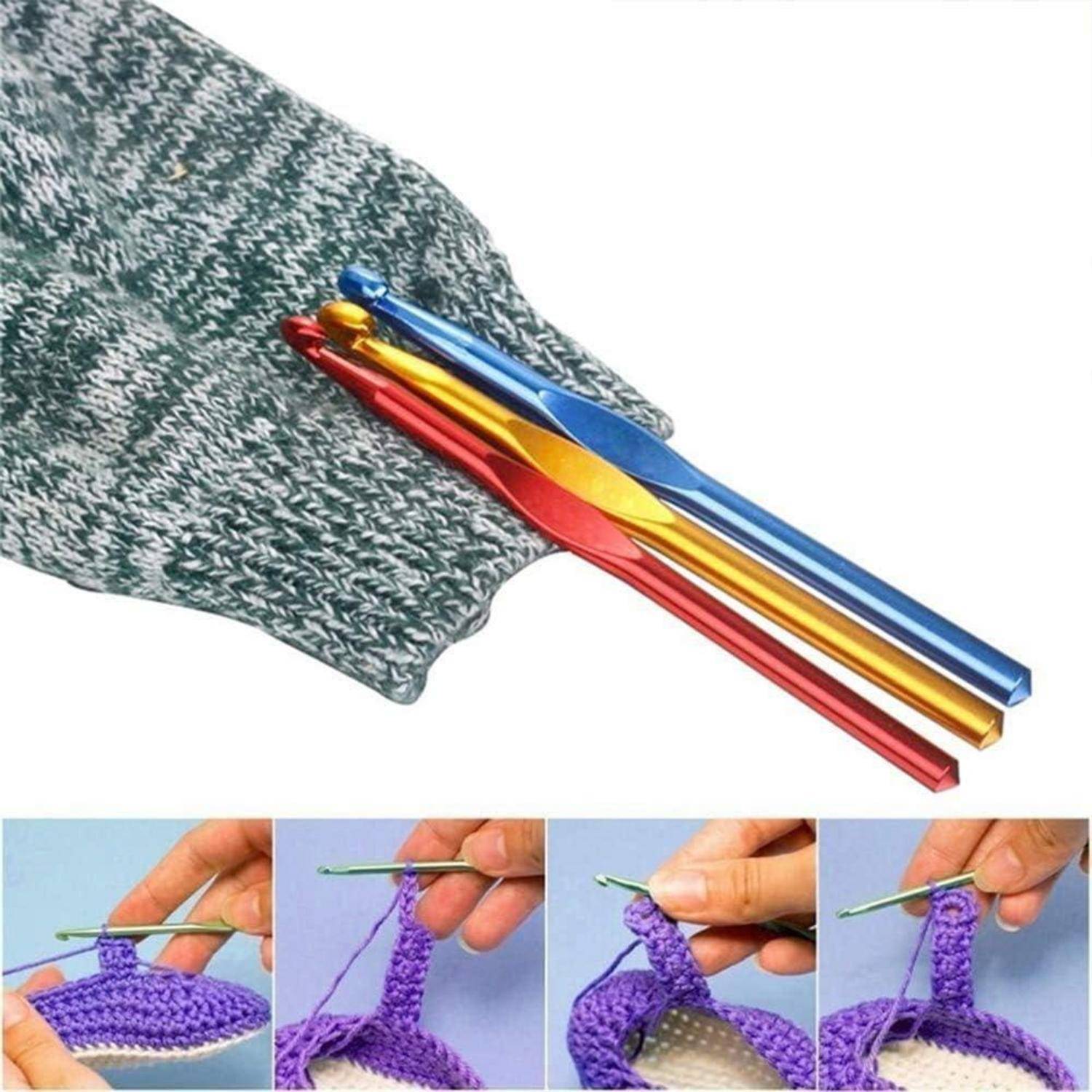 Nahaufnahme von farbenfrohen Häkelnadeln, die in ein graues gestricktes Tuch eindringen, mit vier kleinen Schritt-für-Schritt-Fotos darunter, die eine Häkeltechnik mit der Hand zeigen, bei der lila Garn verwendet wird.