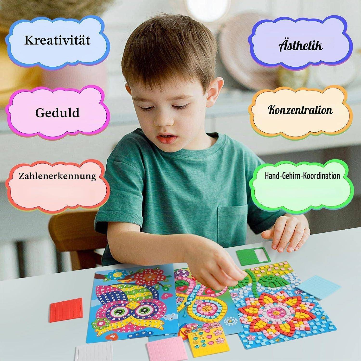Junge, der ein farbenfr ohes Mosaikpuzzle an einem Tisch zusammensetzt, wobei er Kreativität, Geduld, Zahlenerkennung, Konzentration, Ästhetik und Auge-Hand-Koordination demonstriert.