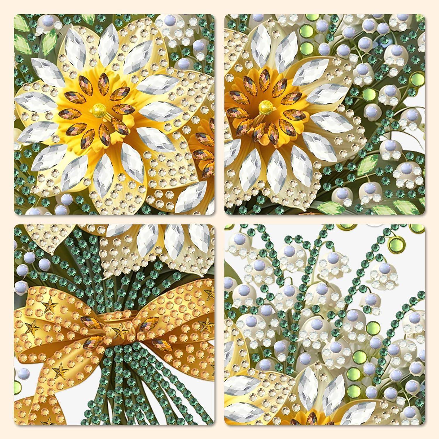 Collage aus vier großflächigen dekorativen floraldesigns aus Perlen und Strass in Gold-, Weiß-, Grün- und Perlenfarben.