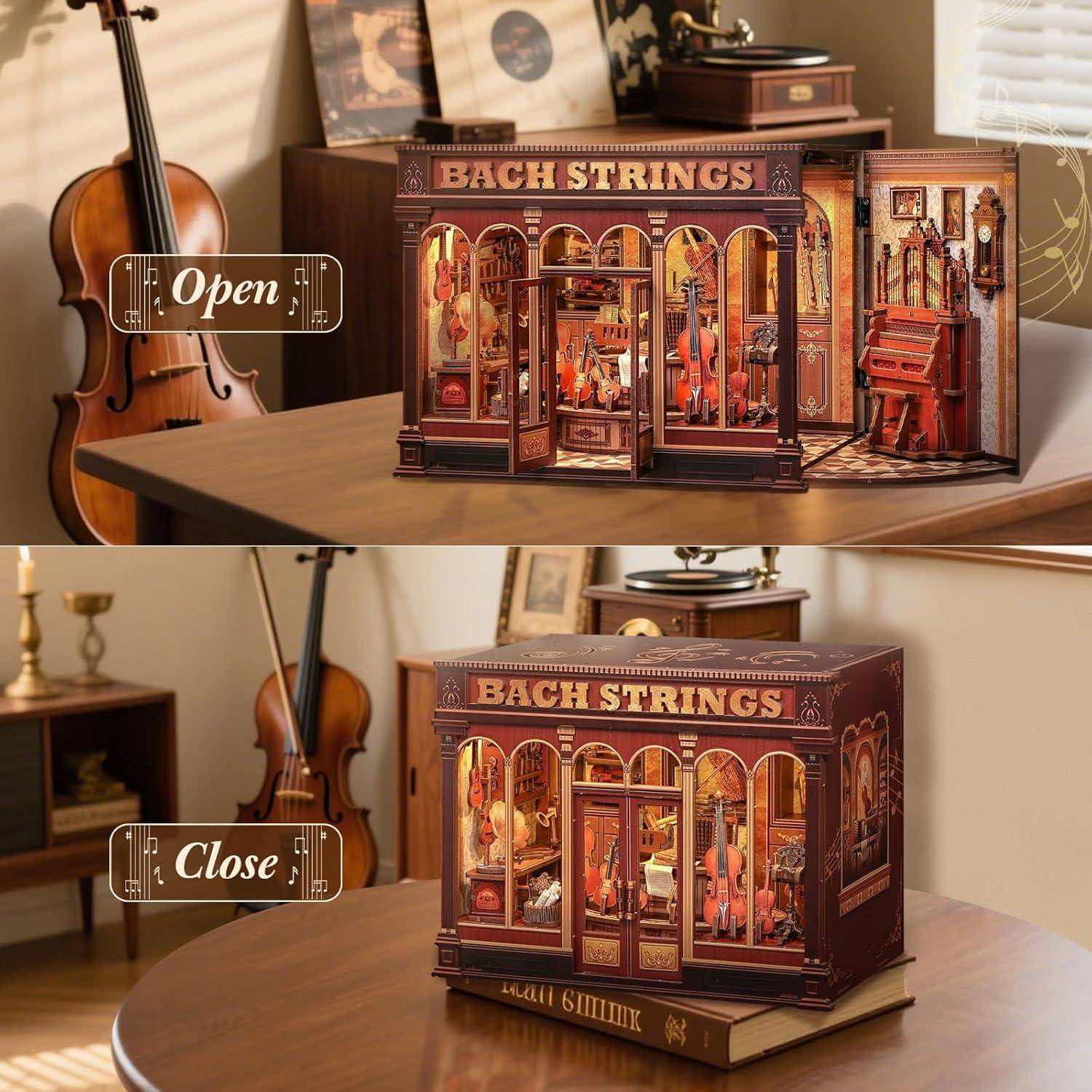 Eine offene Bach Strings Anzeigeschachtel auf einem Tisch wird im oberen Bild gezeigt und im unteren Bild geschlossen, mit einer Violine und warmer Raumdekoration im Hintergrund.
