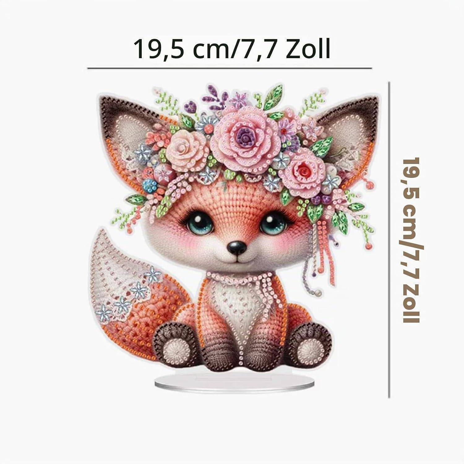 Diamantmalerei-Bild eines Fuchswelpen mit einer Blütenkrone, dargestellt mit einer Breite und Höhe von 19,5 cm/7,7 Zoll.