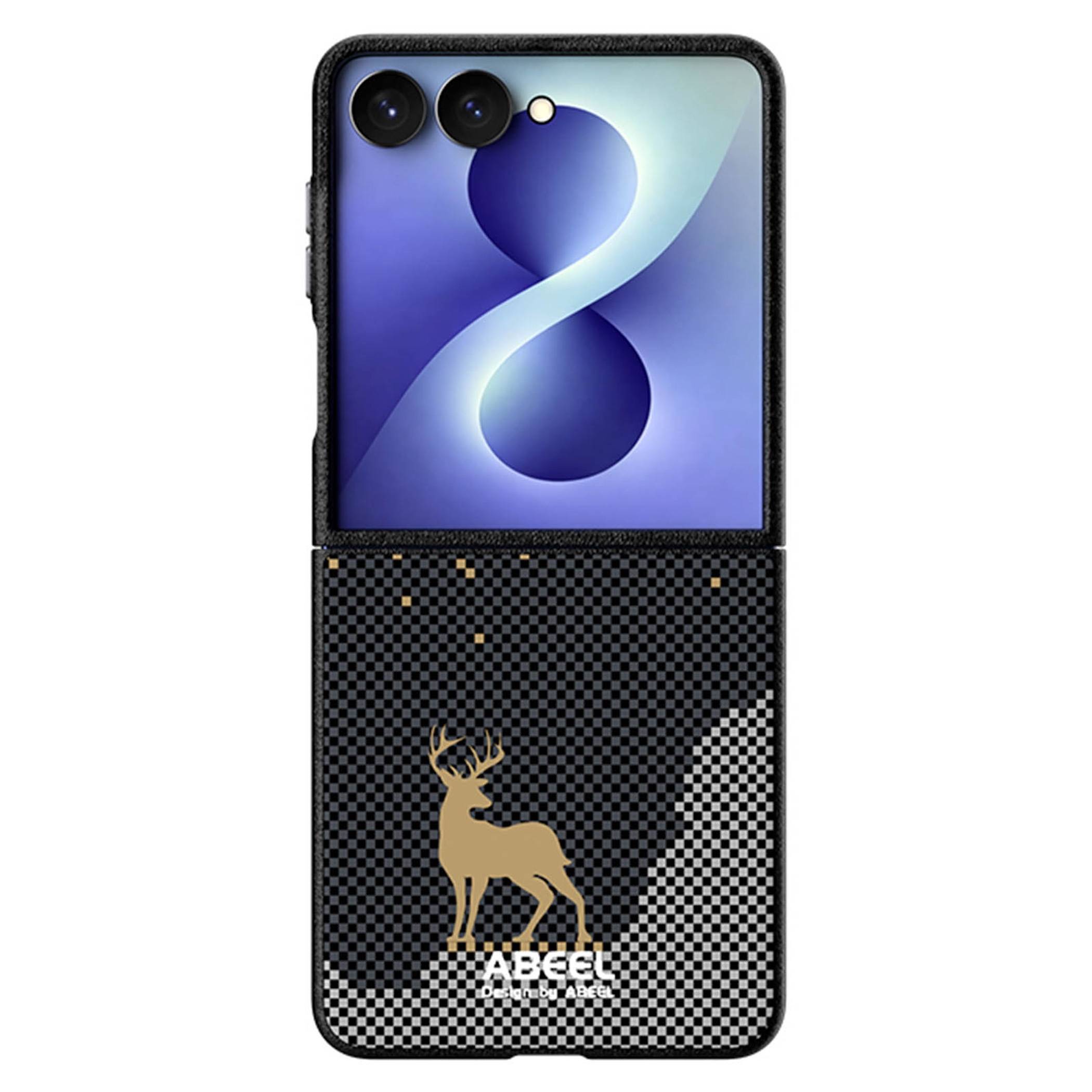 Ein Smartphone mit einem schwarzen karierten Gehäuse und goldenem Hirschlogo, das auf dem Bildschirm eine blaue abstrakte Tapete anzeigt.