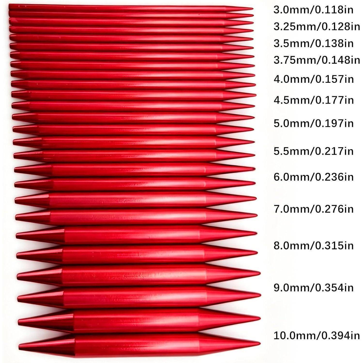 Rot eloxierte Stricknadeln oder Häkelnadeln in Größen von 3,0 mm/0,118 Zoll bis 10,0 mm/0,394 Zoll.