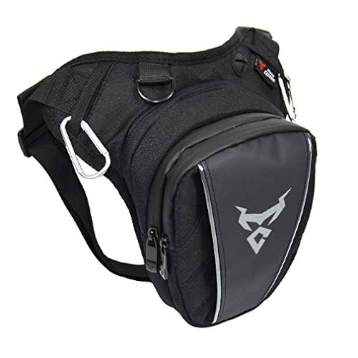 Schwarze Motorrad-Oberschenkeltasche mit Reißverschlusstasche vorne, Seitenclip und Schultergurt auf weißem Hintergrund.