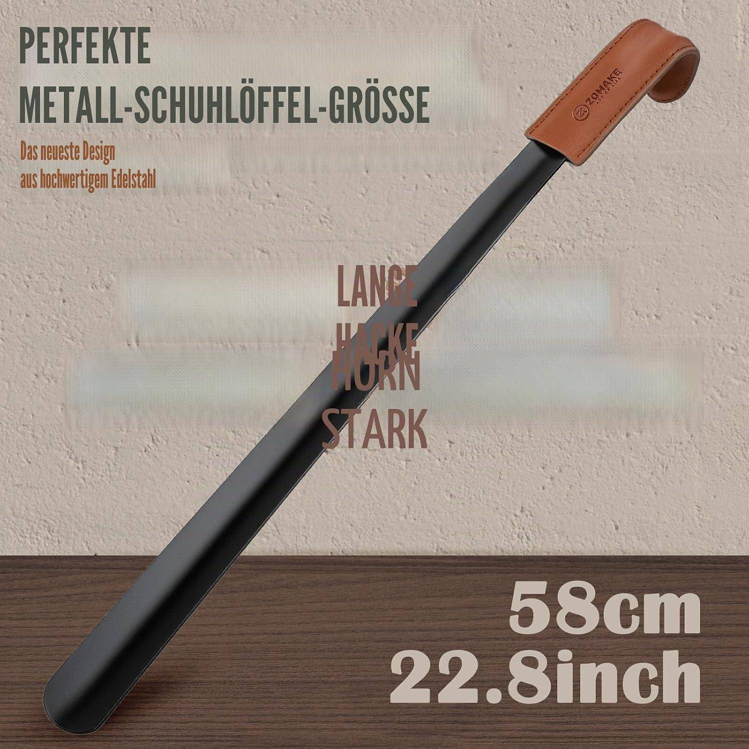 Schwarzer extra-langer Metallschuhlöffel mit Ledergriffer, beschriftet mit "58cm 22,8 Zoll"" und deutscher Text, der das langlebige Edelstahldesign bewirbt.