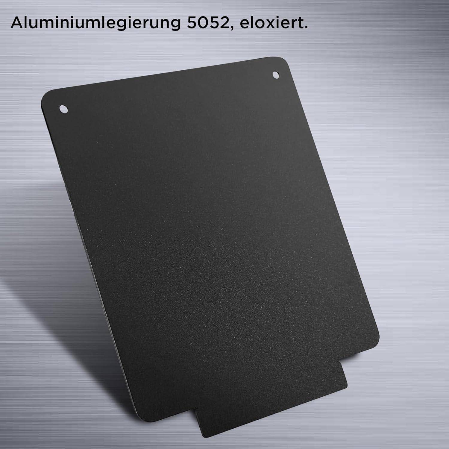 Schwarz eloxierte Aluminiumplatte mit der Bezeichnung „Aluminiumlegierung 5052, eloxiert.