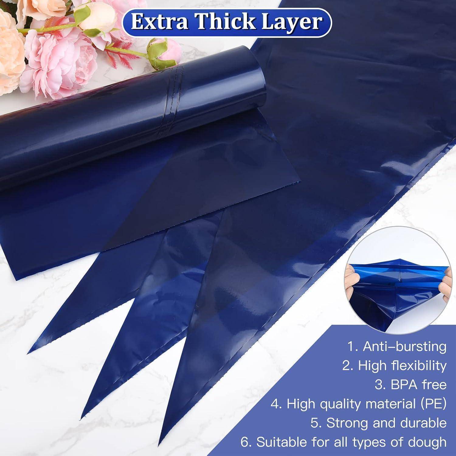 Rolle aus extra-dickem blauen Kunststofffilm auf einem Tisch, beschriftet mit „Extra Thick Layer
