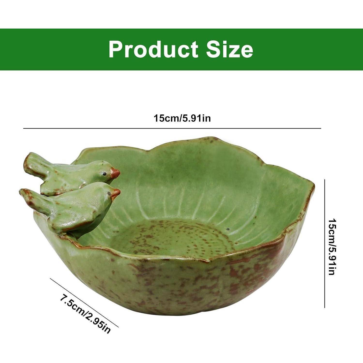 Größendiagramm eines grünen vogelförmigen Schüssel: 15 cm breit, 15 cm hoch, 7,5 cm tief; Abmessungen in cm und Zoll beschriftet.