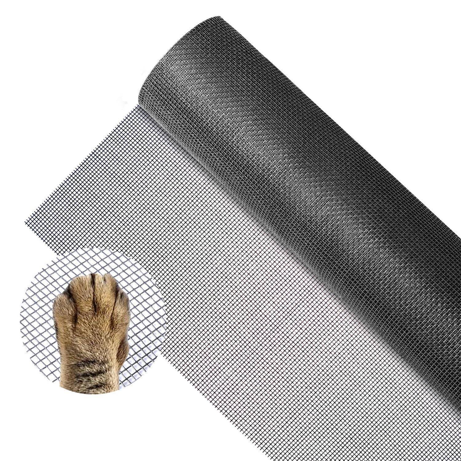 Rolle aus schwarzem Metallgewebe-Sieb mit einer Nahaufnahme im Einschub, die eine Pfote neben den Maschenöffnungen zeigt.