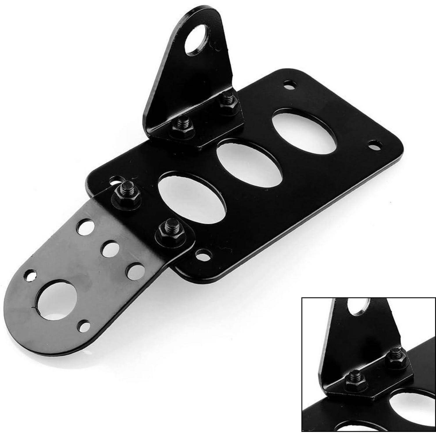 Schwarzes Metallmontagebracket mit mehreren Bolzenlöchern und einer erhöhten abgewinkelten Lasche, dargestellt als Produktfoto mit vergrößerter Detailansicht.