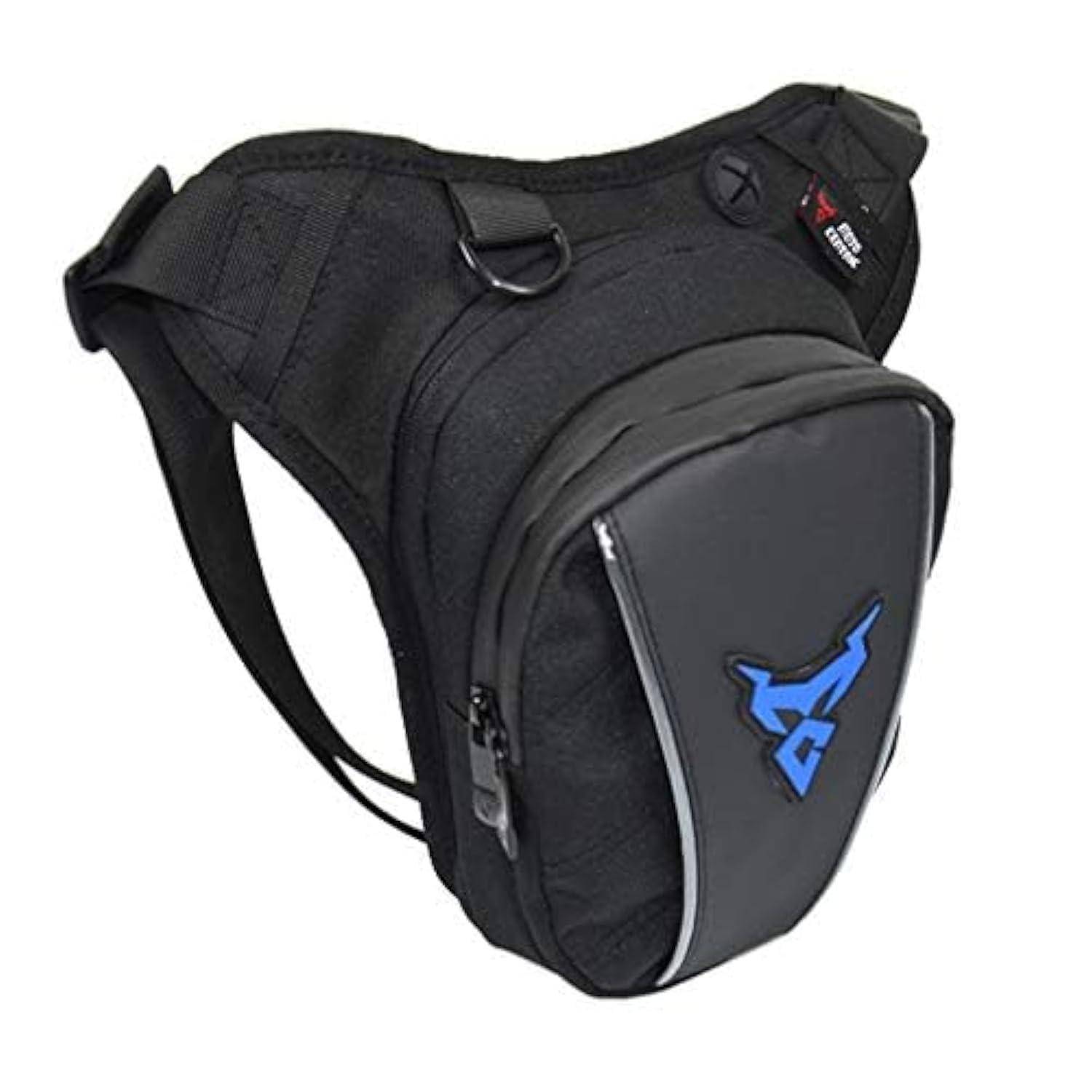 Schwarze Motorrad-Hecktasche mit Riemen und einer vorderen Reißverschlusstasche mit blauem Logo, auf weißem Hintergrund abgebildet.