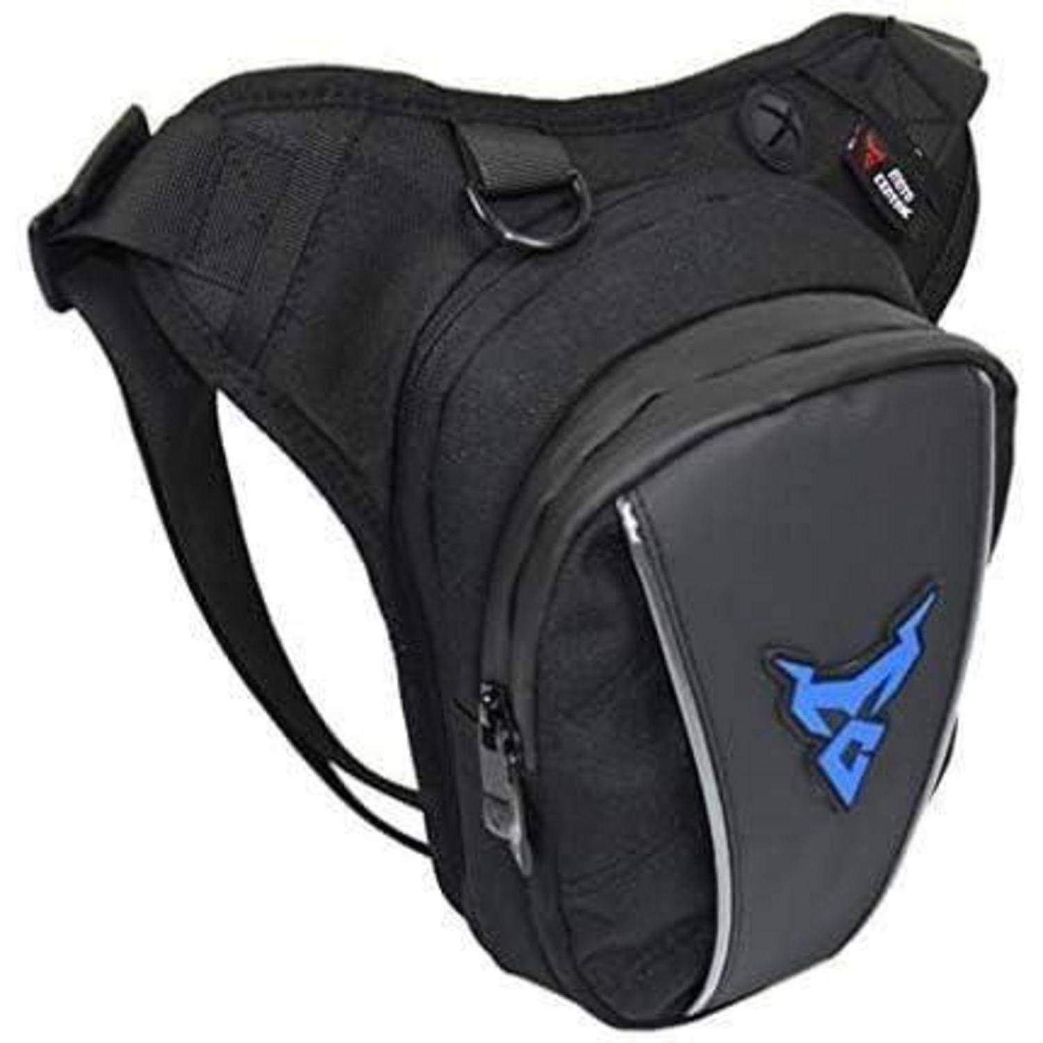 Schwarze Hundesatteltasche mit vorderer Reißverschlusstasche und verstellbaren Riemen, gezeigt auf weißem Hintergrund.