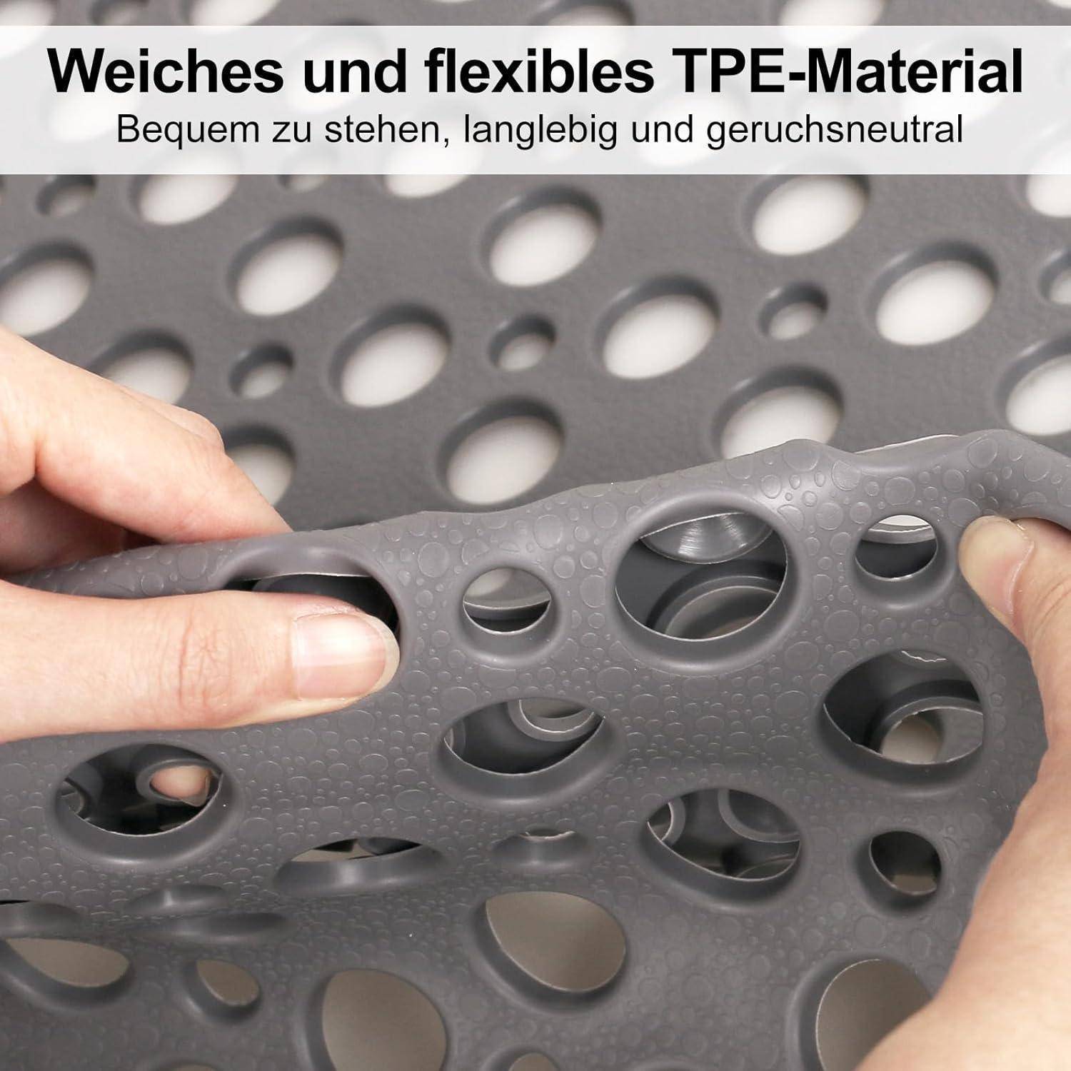 Hände dehnen flexibles graues TPE-Material mit kreisförmigen Löchern; Text besagt 