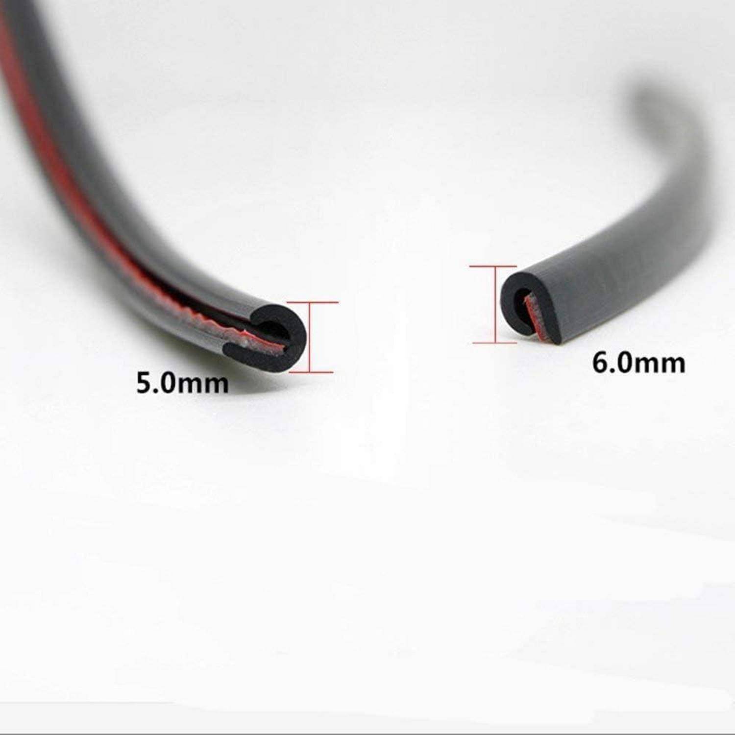 Vergleich von zwei schwarzen Gummi-Kantenschutzprofilen, gekennzeichnet mit 5,0 mm und 6,0 mm, mit Darstellung ihrer Öffnungsgrößen