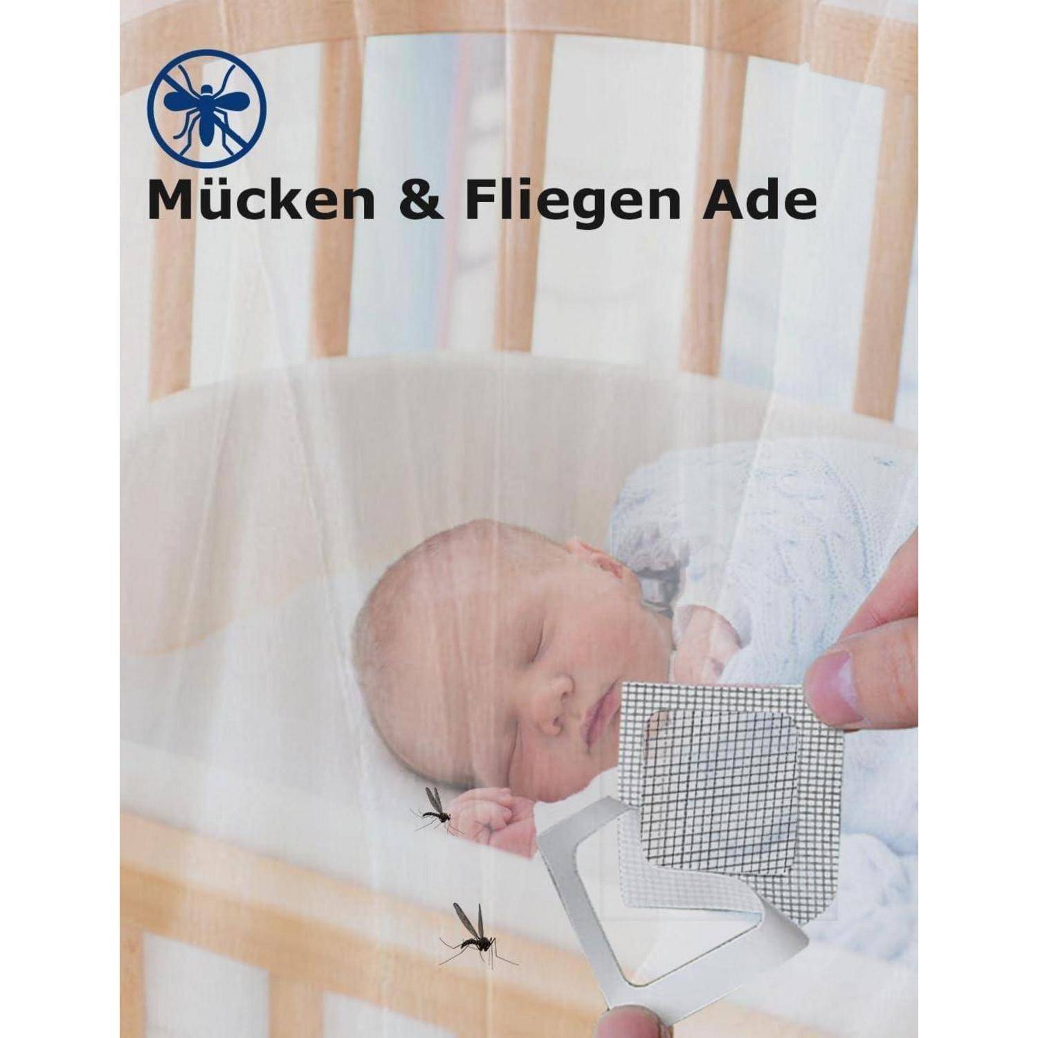 Baby schläft in einem Kinderbett unter Moskitonetz, mit dem Text „Mücken & Fliegen Ade