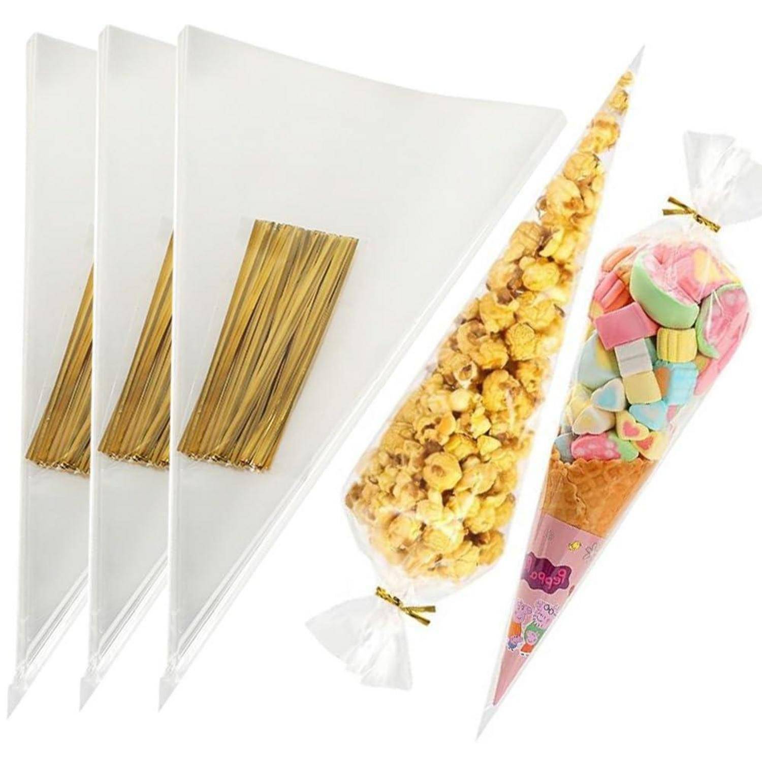 Durchsichtige Kegelförmige Tüten und flache Cellophan-Schläuche zum Verpacken von Leckereien und Süßigkeiten, gezeigt auf weißem Hintergrund.