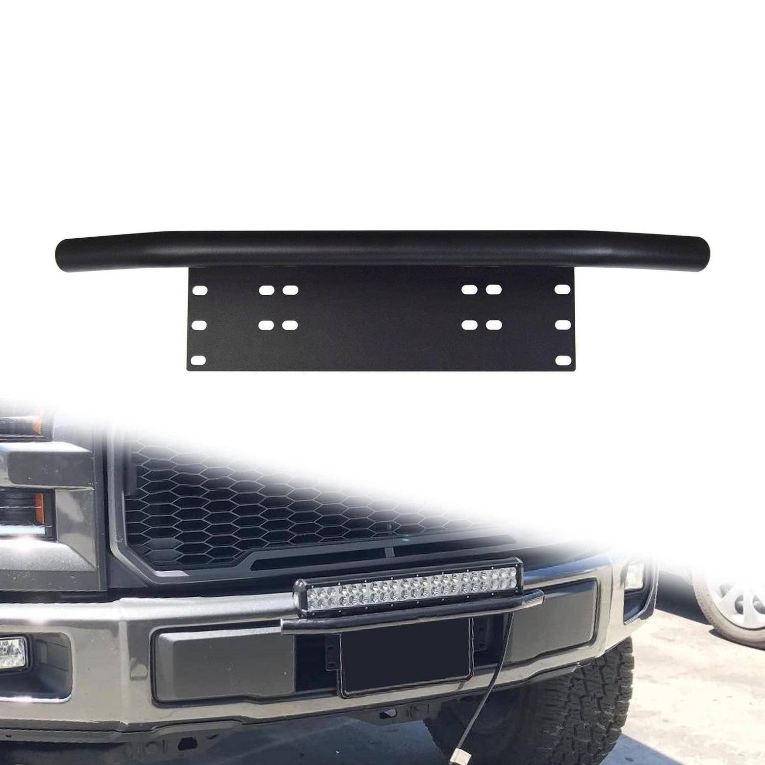 Schwarze LED-Lichtleiste und Off-Road-Frontgestoßstange mit gekrümmtem oberen Bügel, dargestellt als Fahrzeugzubehöraufbau an der Vorderseite eines Lastwagens.