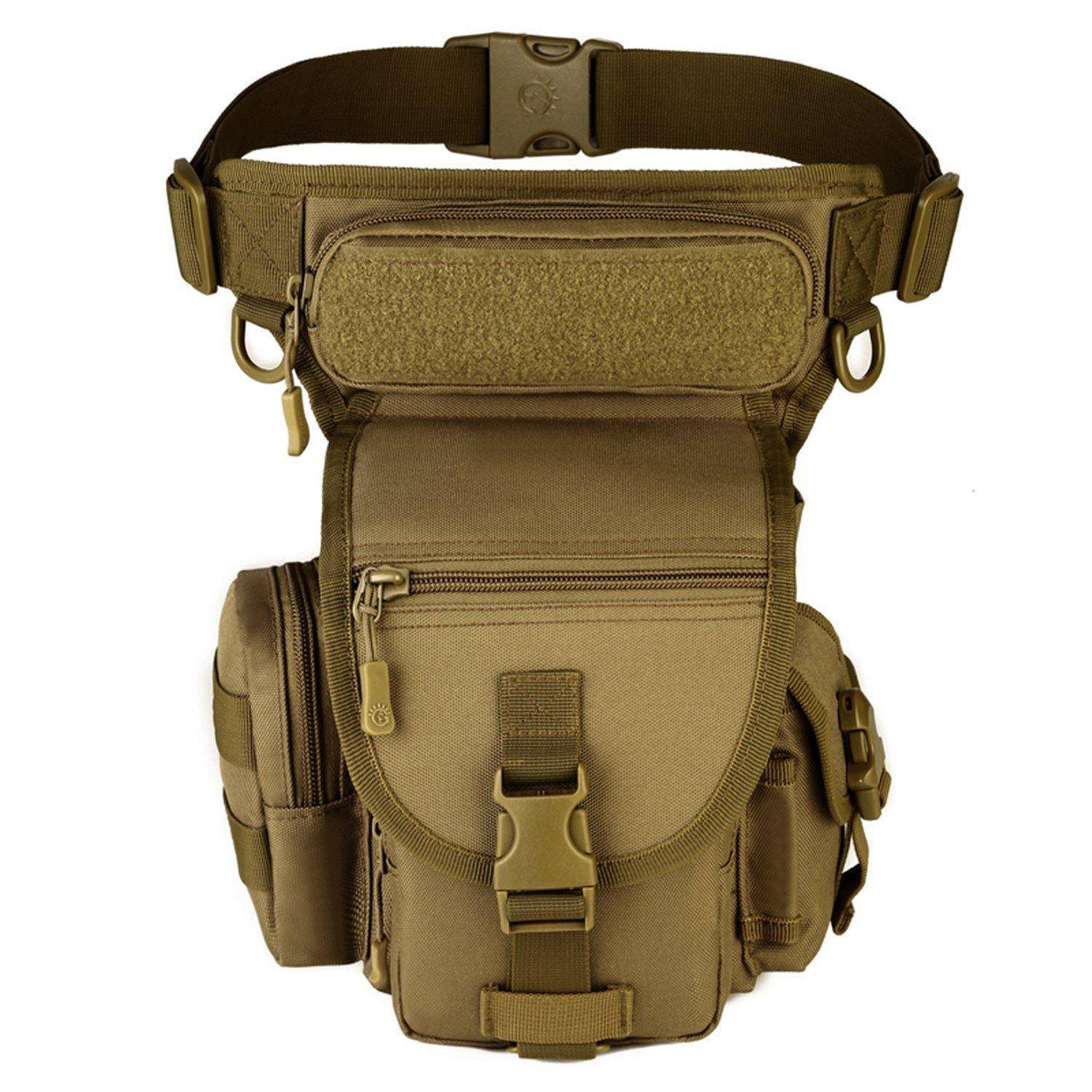 Beige-farbene taktische Beintasche mit Gürtelriemen, vorderer Klappe mit Tasche, Reißverschlusstaschen und seitlichen Taschen auf weißem Hintergrund