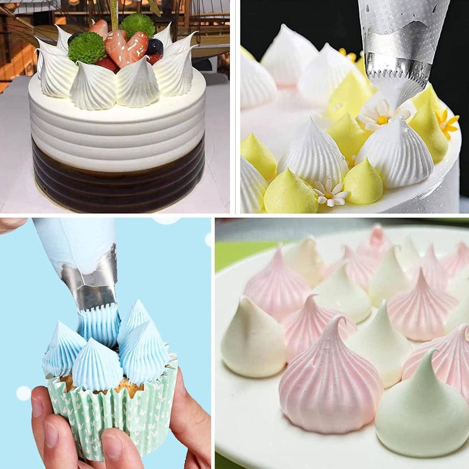 Collage zeigt Spritzbeutel, die Cupcakes dekorieren, und schaumig-meringueähnliche Zuckergussspiralen in Weiß, Gelb, Blau und Rosa auf Kuchen und Tellern.