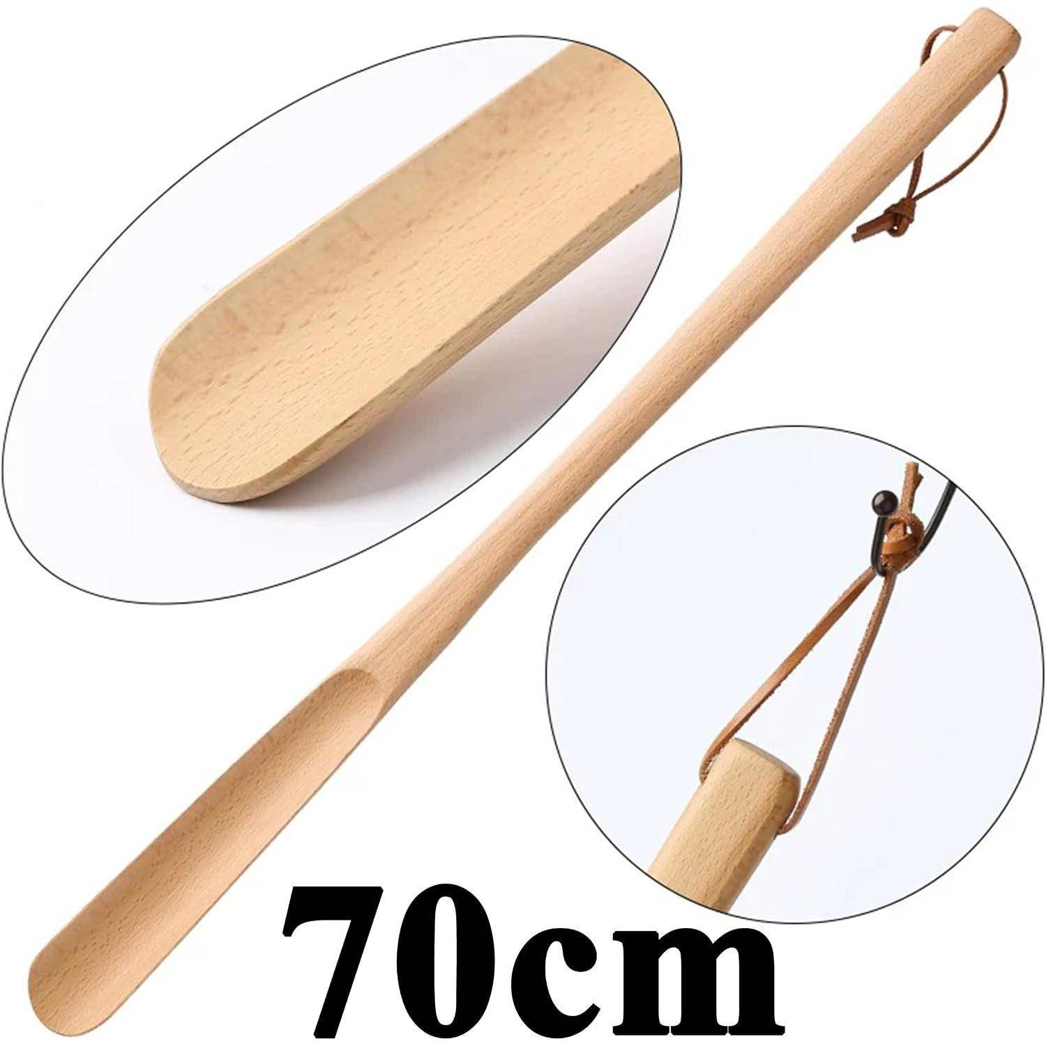 Schuhanzieher aus Holz, 70 cm lang, mit langem Griff und Lederaufhängeschlaufe, dargestellt mit Nahaufnahmen der gekrümmten Schaufel und der Schlaufendetails.
