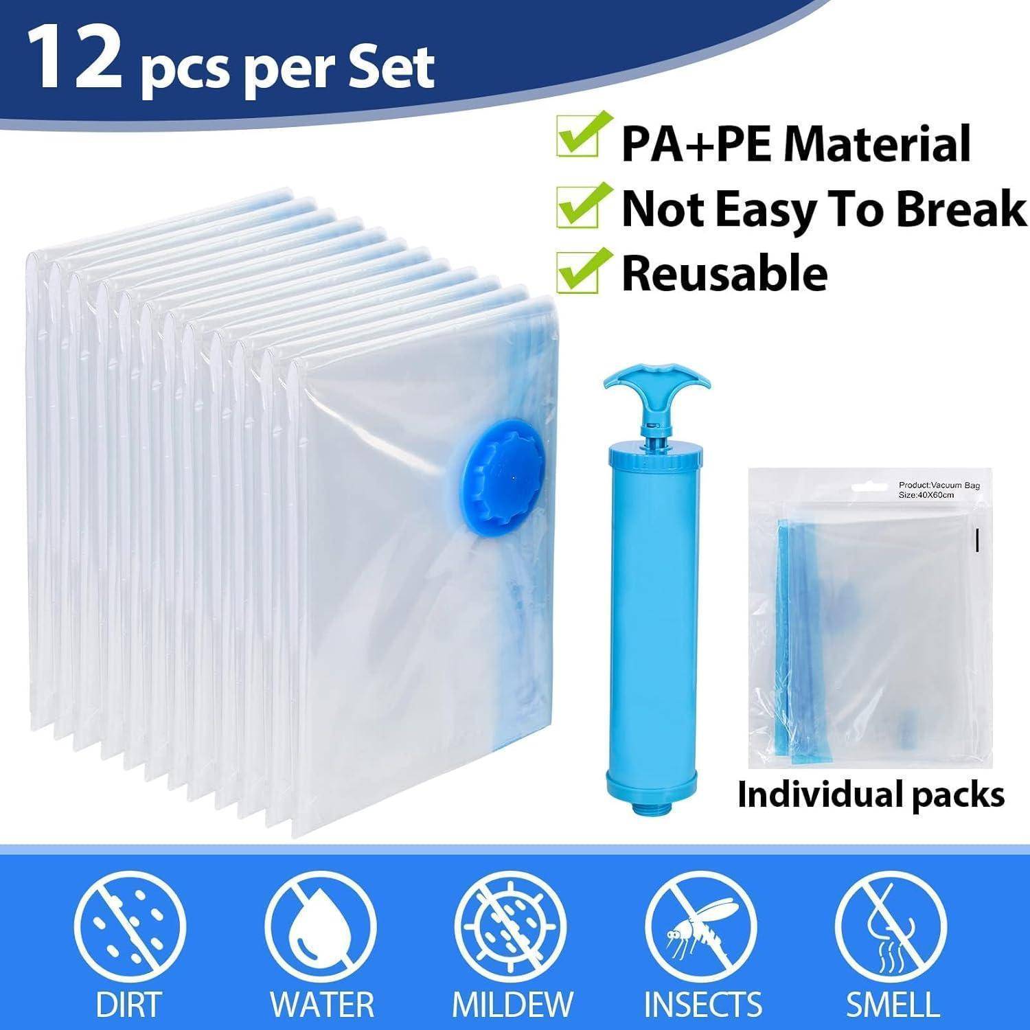 Produktbild von 12 wiederverwendbaren PA+PE Vakuumlagerungsbeuteln, abgebildet mit einer Handpumpe und einer Einzelverpackung, wobei der Schutz vor Schmutz, Wasser, Schimmel, Insekten und Geruch hervorgehoben wird.