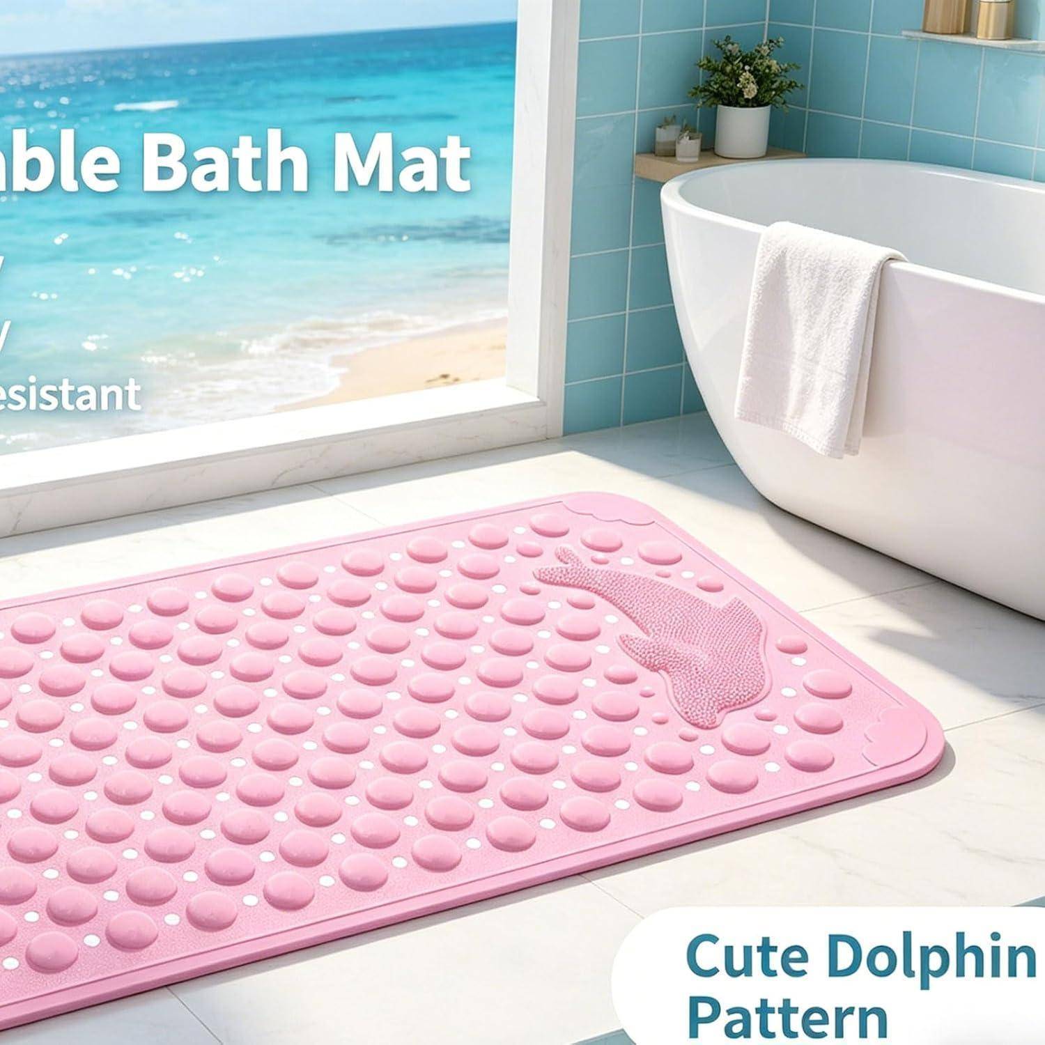 Rosa Badewannenmatte mit erhabenen Punkten und Delphinmuster neben einer Badewanne, gezeigt in einer hellen Badezimmerumgebung.