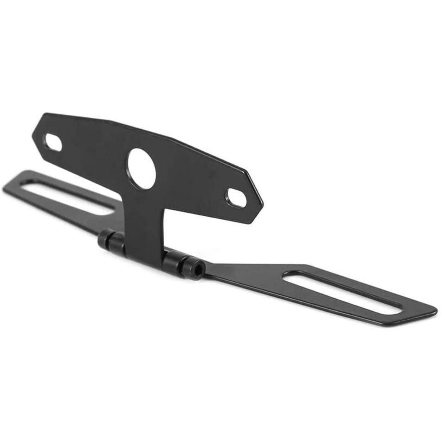 Schwarze Metall-Verstellschelle mit zwei geschlitzten Armen und einer Mittelplatte mit Löchern, auf weißem Hintergrund gezeigt.