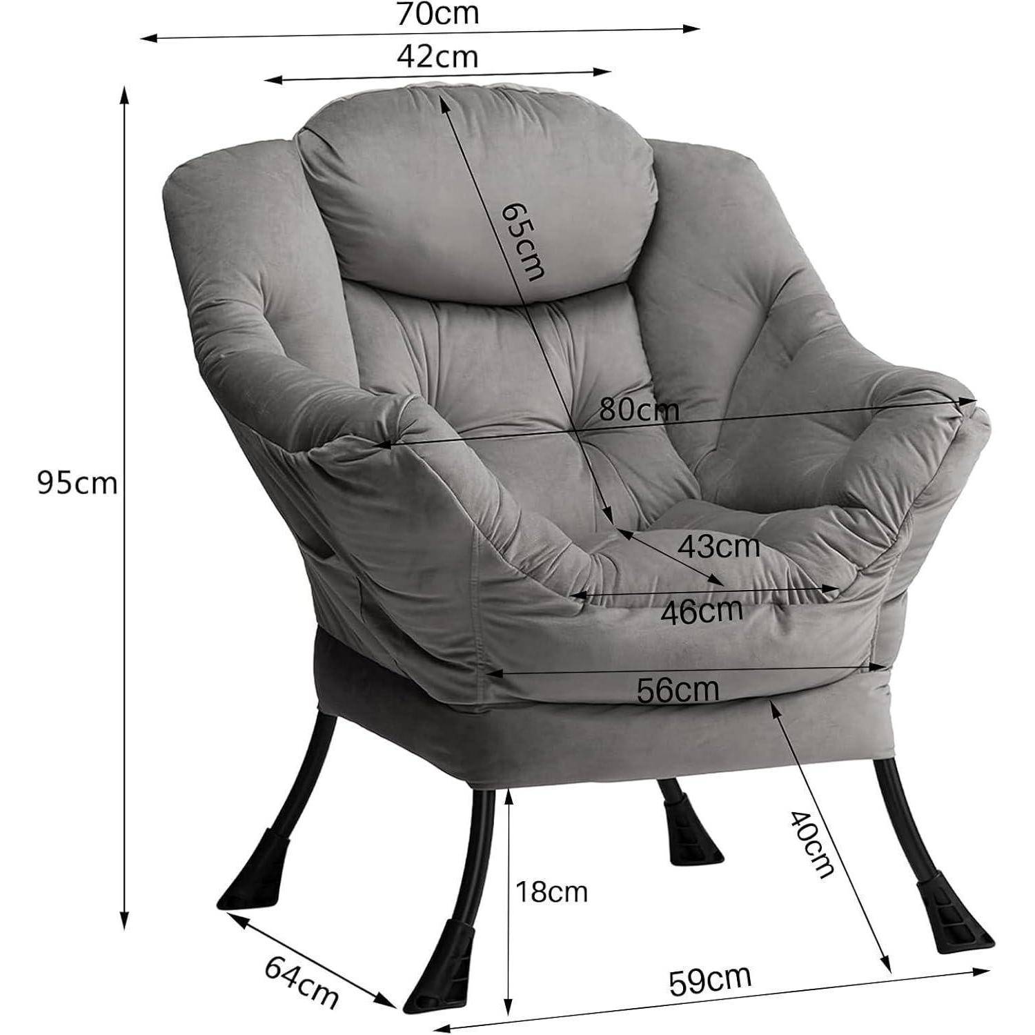 Grauer gepolsterter Sessel mit gekennzeichneten Abmessungen: 95 cm Höhe, 70 cm Breite, 59 cm Tiefe, 56 cm Sitzbreite, 43 cm Sitztiefe, 18 cm Beinhöhe und 65 cm Rückenlehnen-Kissenhöhe.