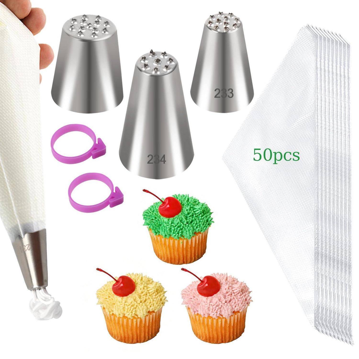 Kuchendekorier-Spritzbeutel-Set mit drei Metallspitzen, zwei Kupplungen und 50 Einweg-Spritzbeuteln, gezeigt mit Beispiel-Cupcakes und Zuckerguss-Designs.