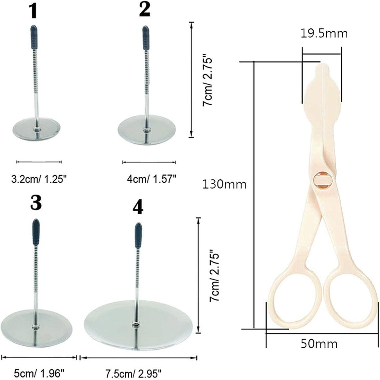 Dimensionsdiagramm von vier Metallständern mit runder Basis, die mit 1 bis 4 gekennzeichnet sind, und einer beigen Haarspange. Die Basisgrößen reichen von 3,2 cm bis 7,5 cm; die Spange ist 130 mm lang und 50 mm breit.