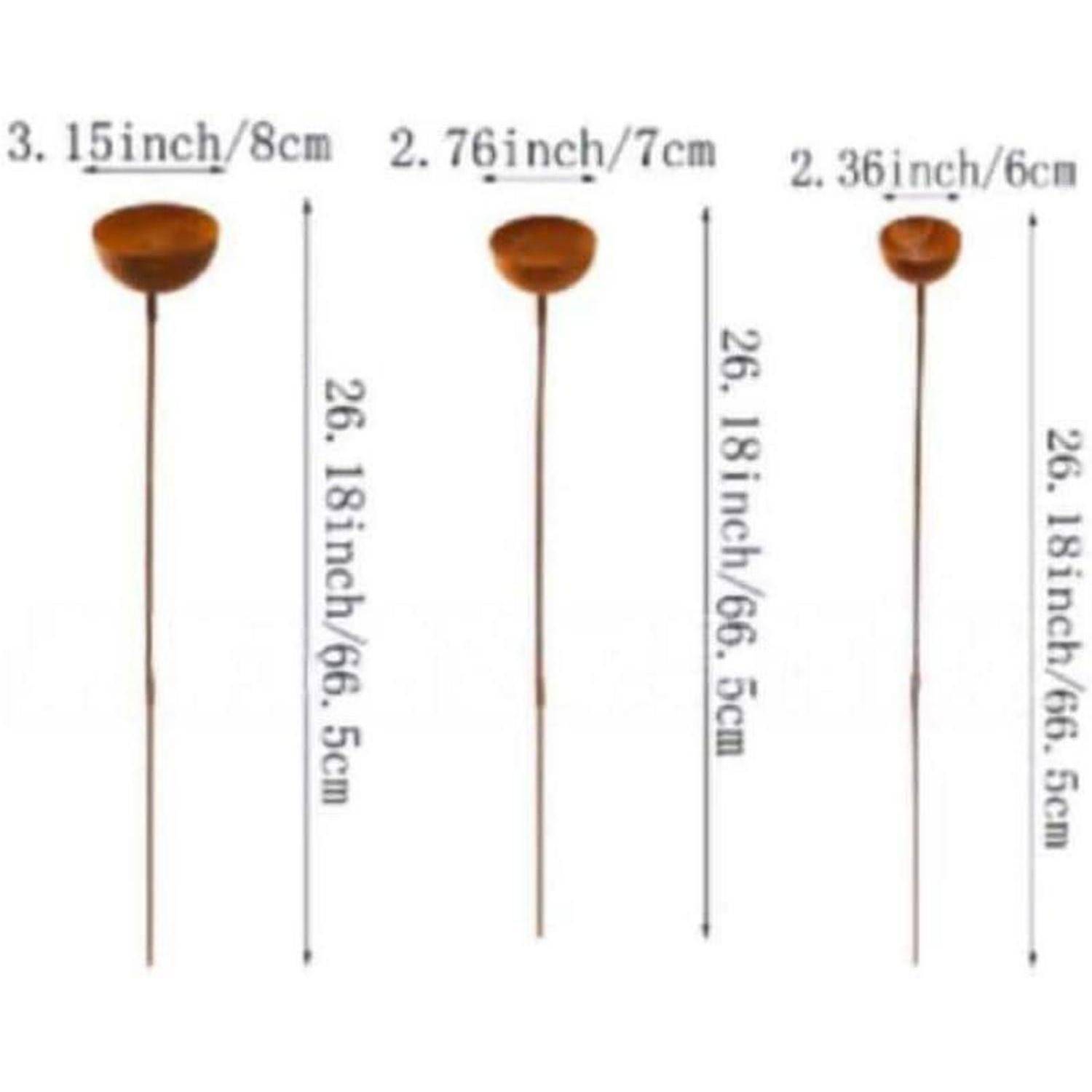 Drei Schöpflöffel mit langen Griffen nebeneinander angeordnet, beschriftet mit Schälgrößen von 8 cm, 7 cm und 6 cm sowie einer Gesamtlänge von 66,5 cm.
