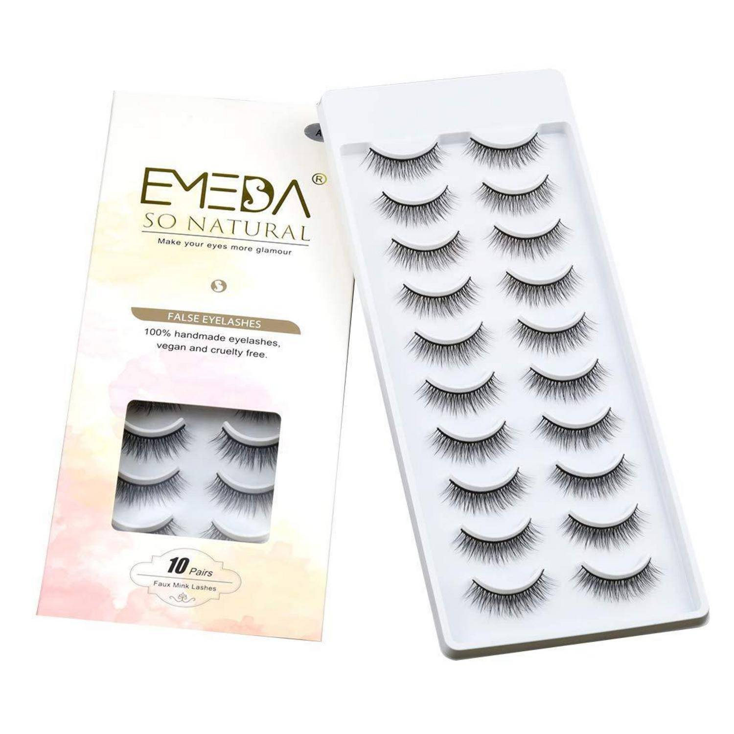 Paket mit EMESA So Natural künstlichen Wimpern mit Tablett, das mehrere Paare schwarzer Wimpern zeigt, gekennzeichnet mit 10 Paaren und 100% handgemacht, vegan und tierversuchsfrei.