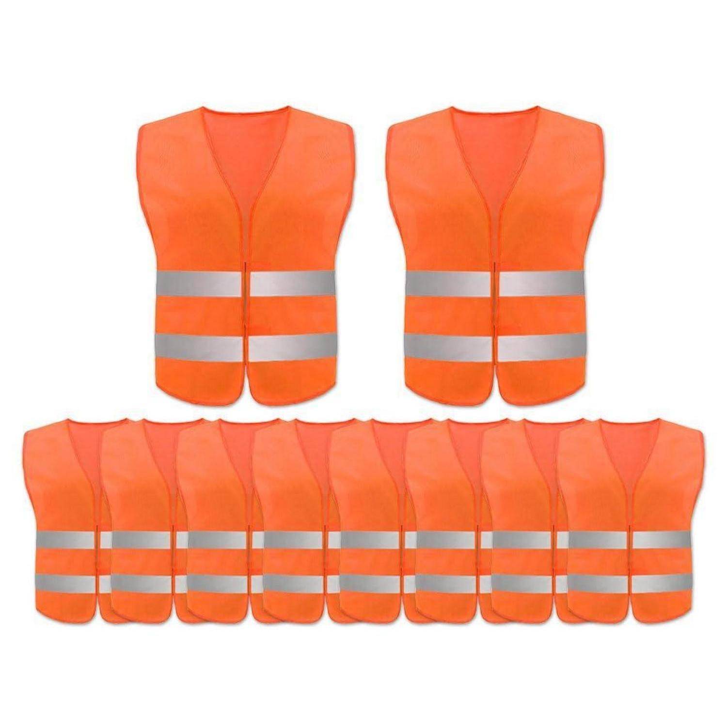 Orange reflektive Sicherheitswesten in drei Größen dargestellt, jeweils mit silbernen reflektierenden Streifen, auf weißem Hintergrund angeordnet.