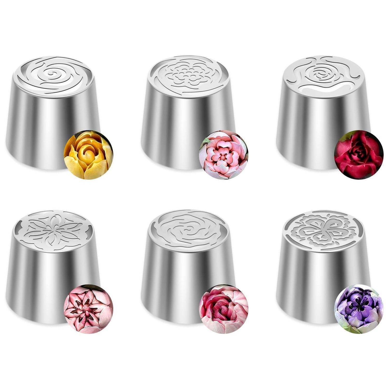 Sechs Metallspritzaufsätze zum Verzieren von Blüten, jeweils mit einem anderen Blütenmuster gestempelt und mit der Blütenform gezeigt, die sie erzeugen.