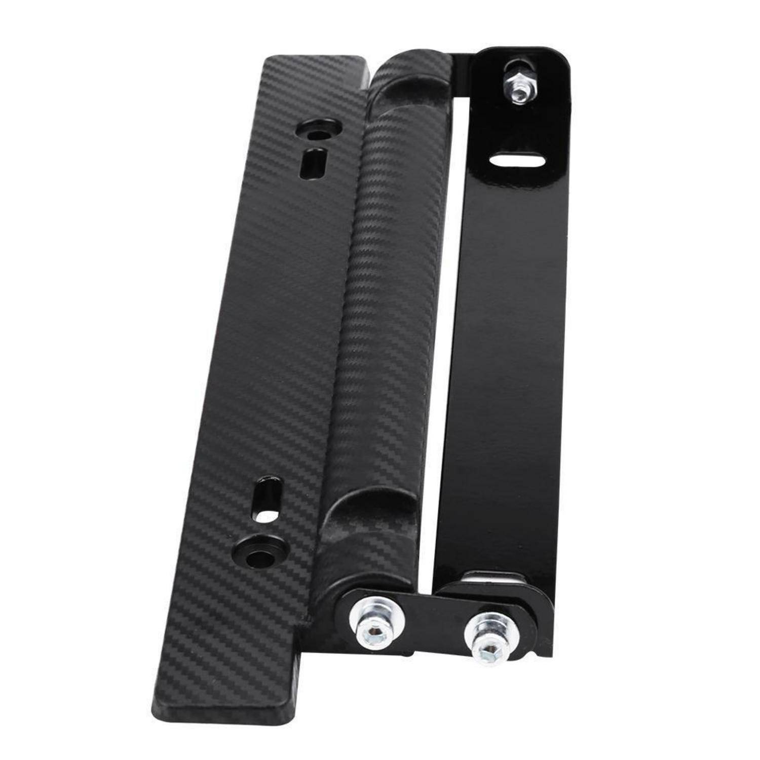 Carbon-Faser-Look-Hardware-Halterung mit schwarzem Metallarm mit Scharnier und Befestigungsschrauben, dargestellt auf weißem Hintergrund.