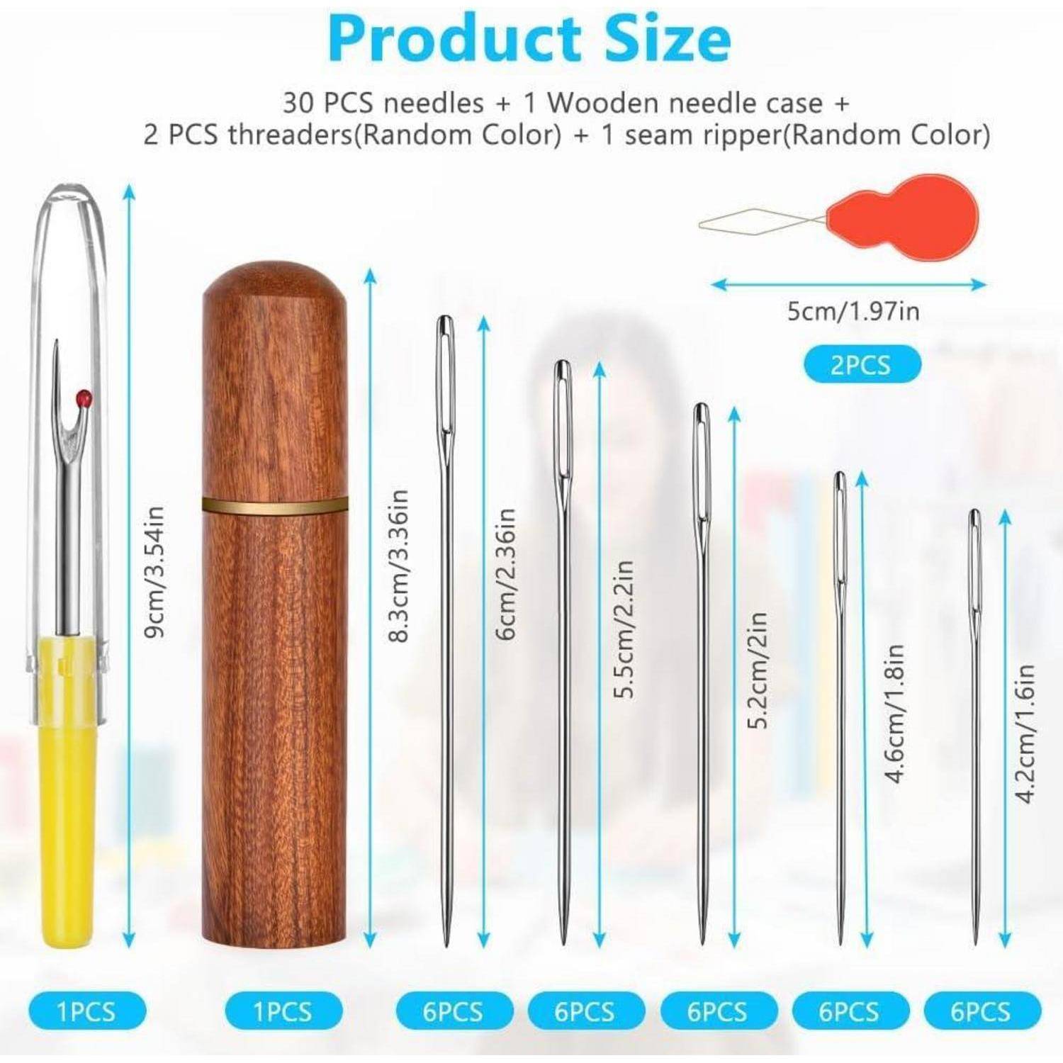 Größentabelle für Nähset: 30 Nadeln, 1 Holznadelkasse, 2 Fadeneinfädler und 1 Nahtauftrenner, mit Artikellängen von 9 cm bis 4,2 cm gekennzeichnet.