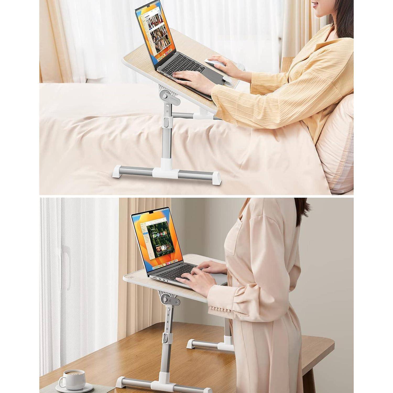 Frau, die einen verstellbaren Schoßtisch über einem Bett und einem Tisch verwendet, mit einem Laptop, der in einem Winkel angehoben ist, um bequem tippen zu können.